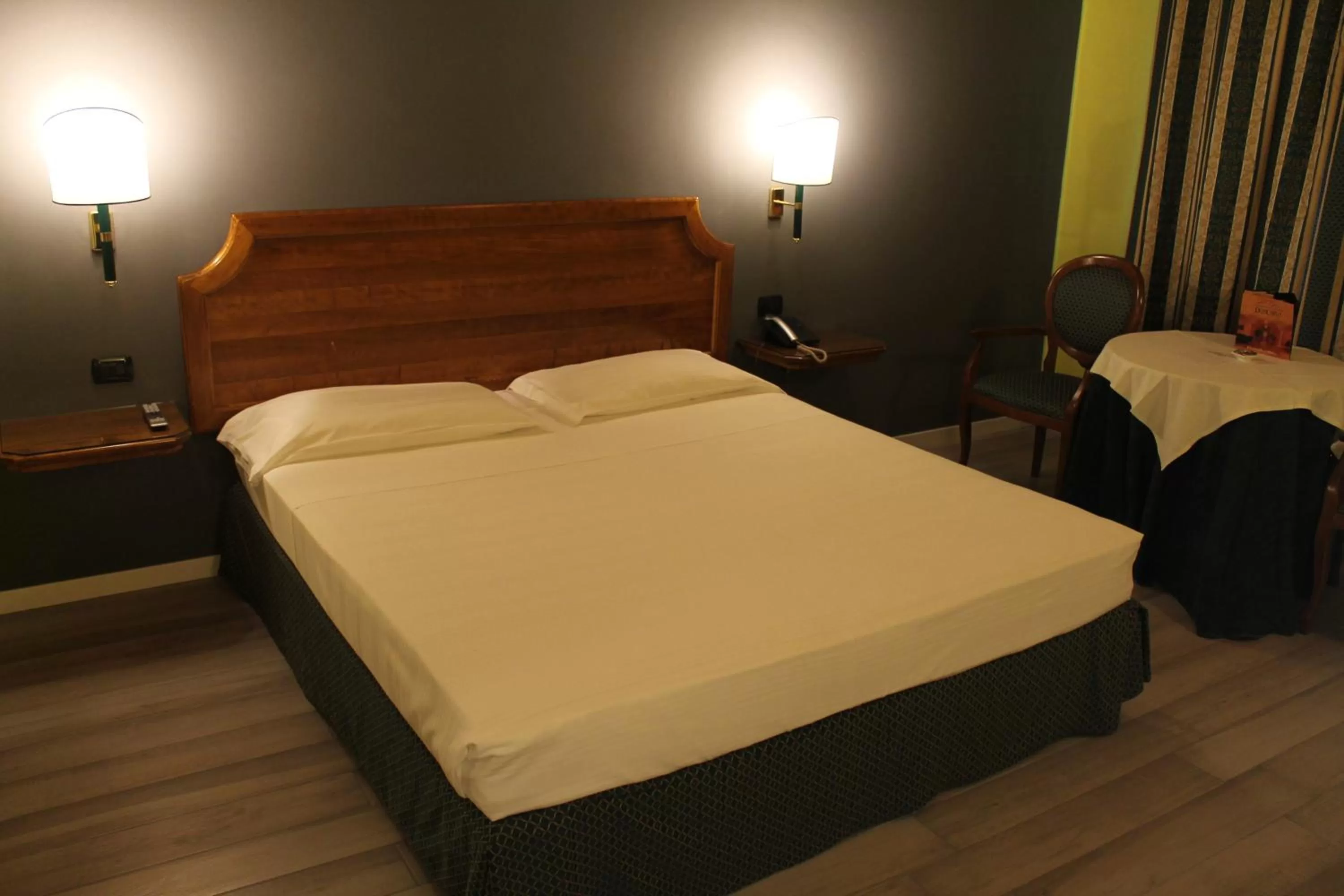 Photo of the whole room, Bed in Hotel Don Carlo