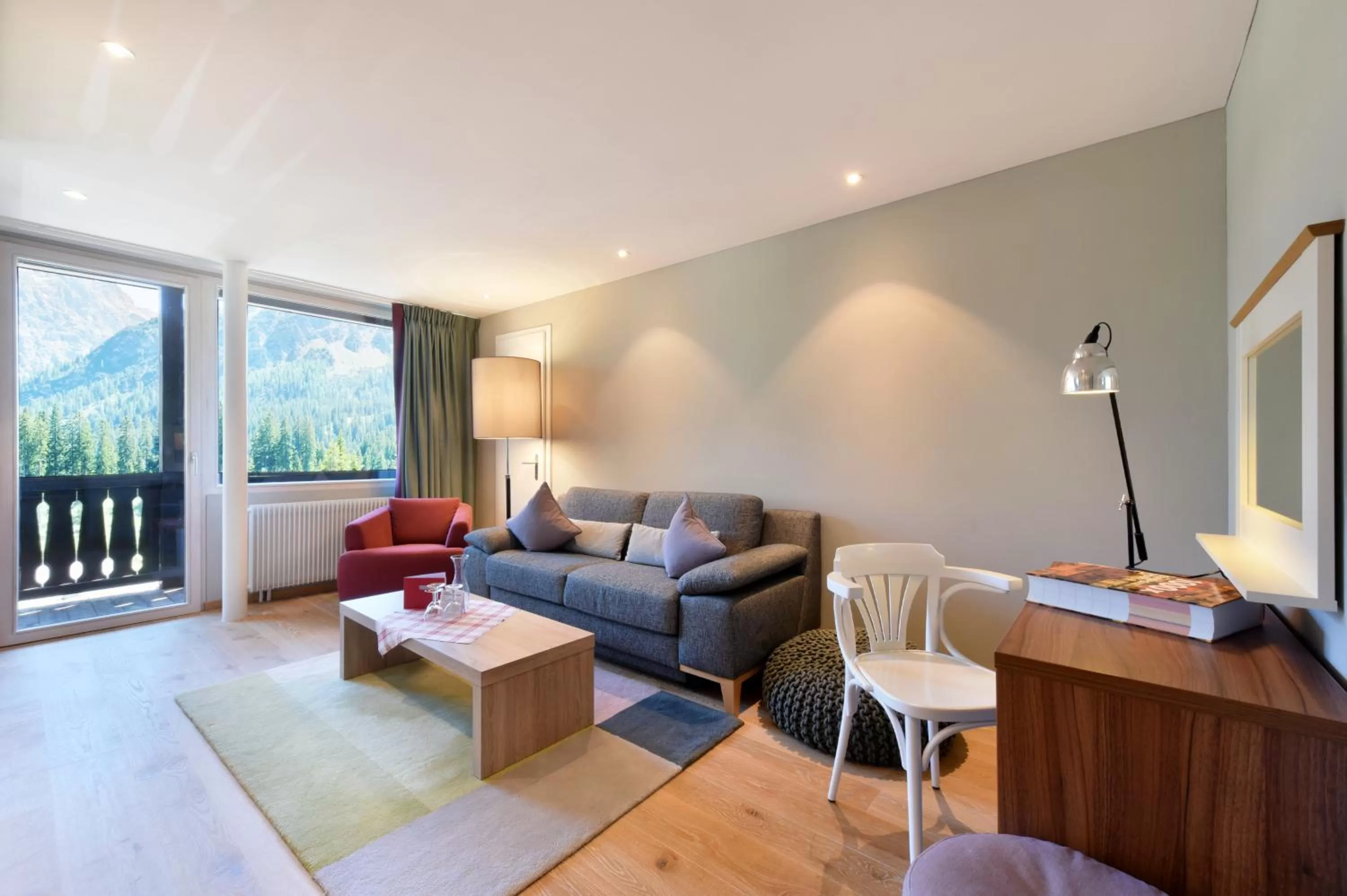 Photo of the whole room in Hotel Seehof-Arosa