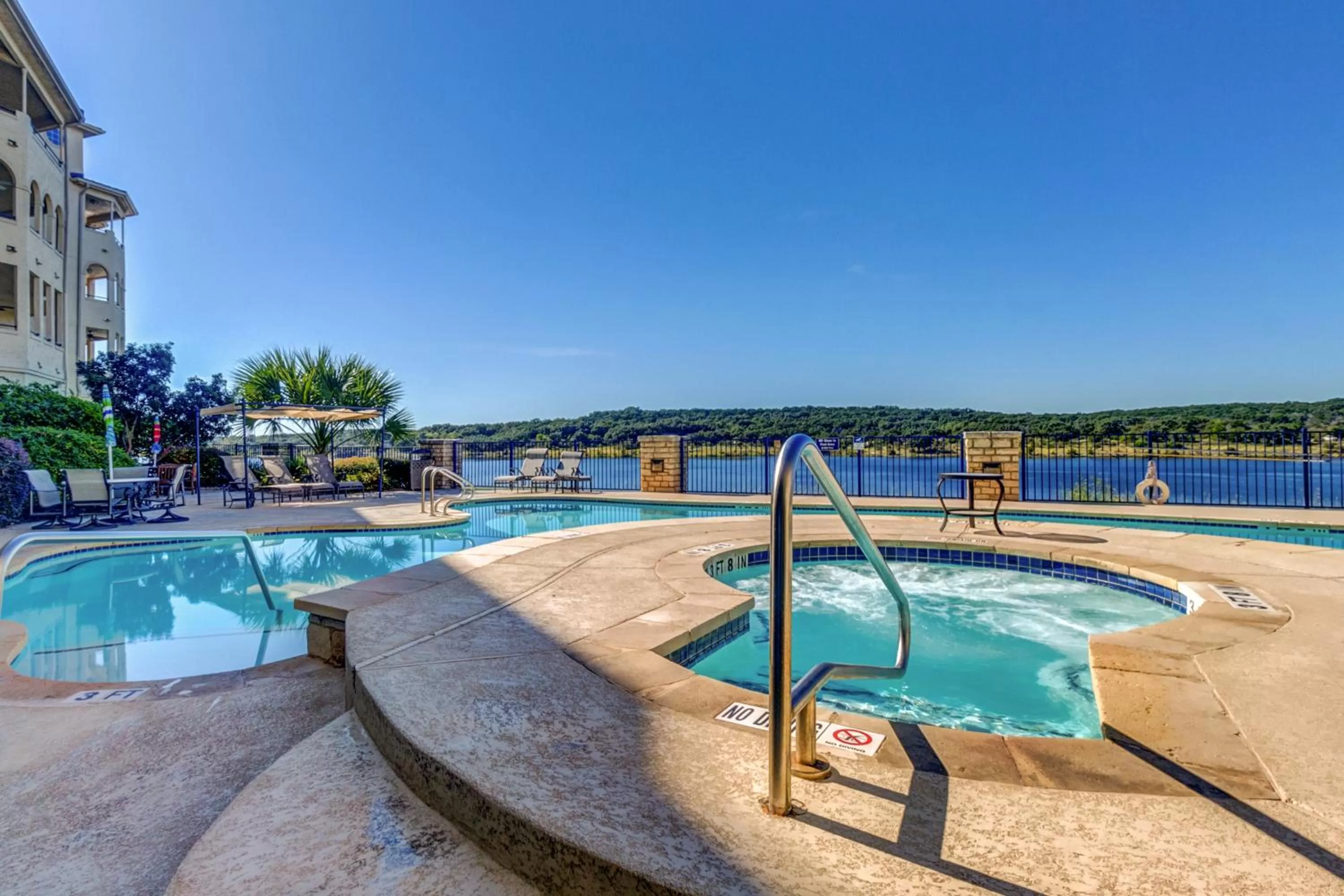 Swimming Pool in Texas on the Lake