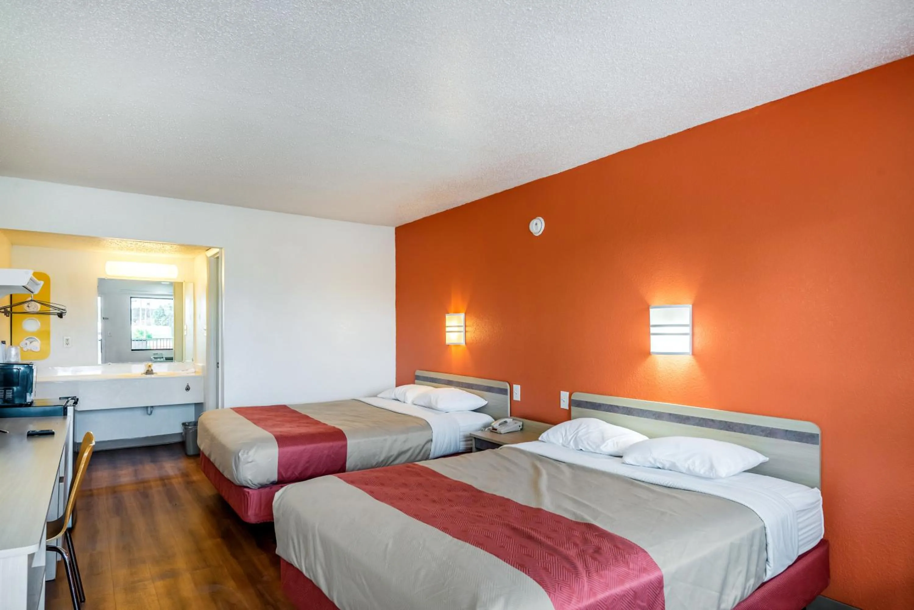 Bedroom, Bed in Motel 6-Anniston, AL
