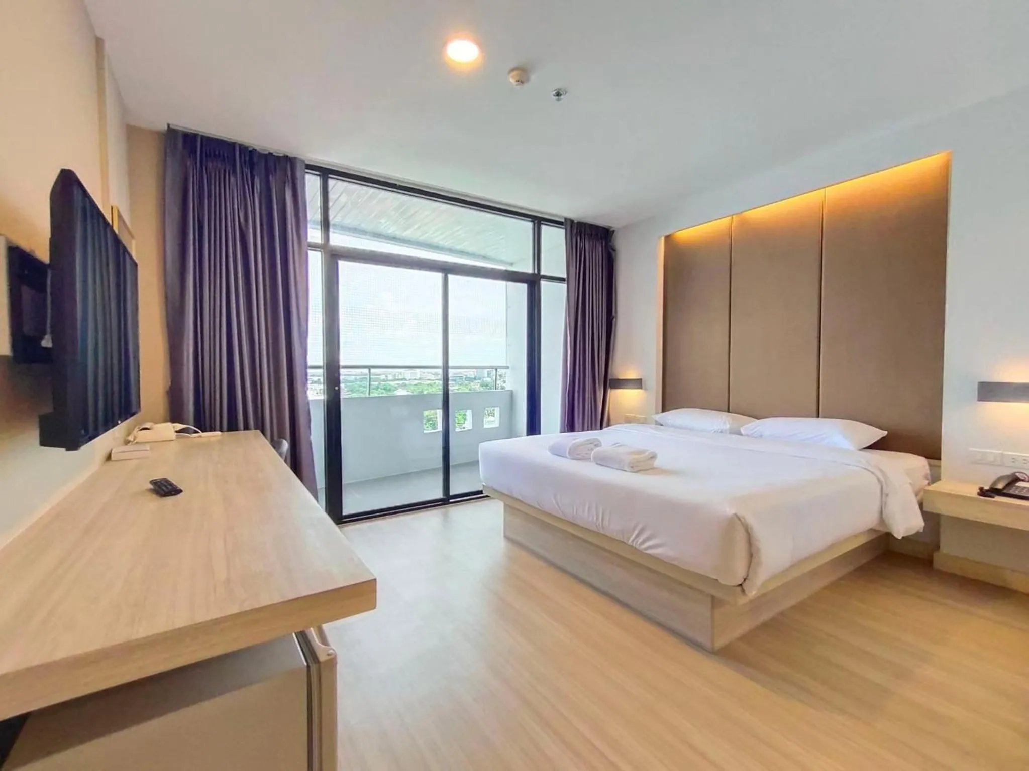 Bed in Ebina House - SHA Extra Plus