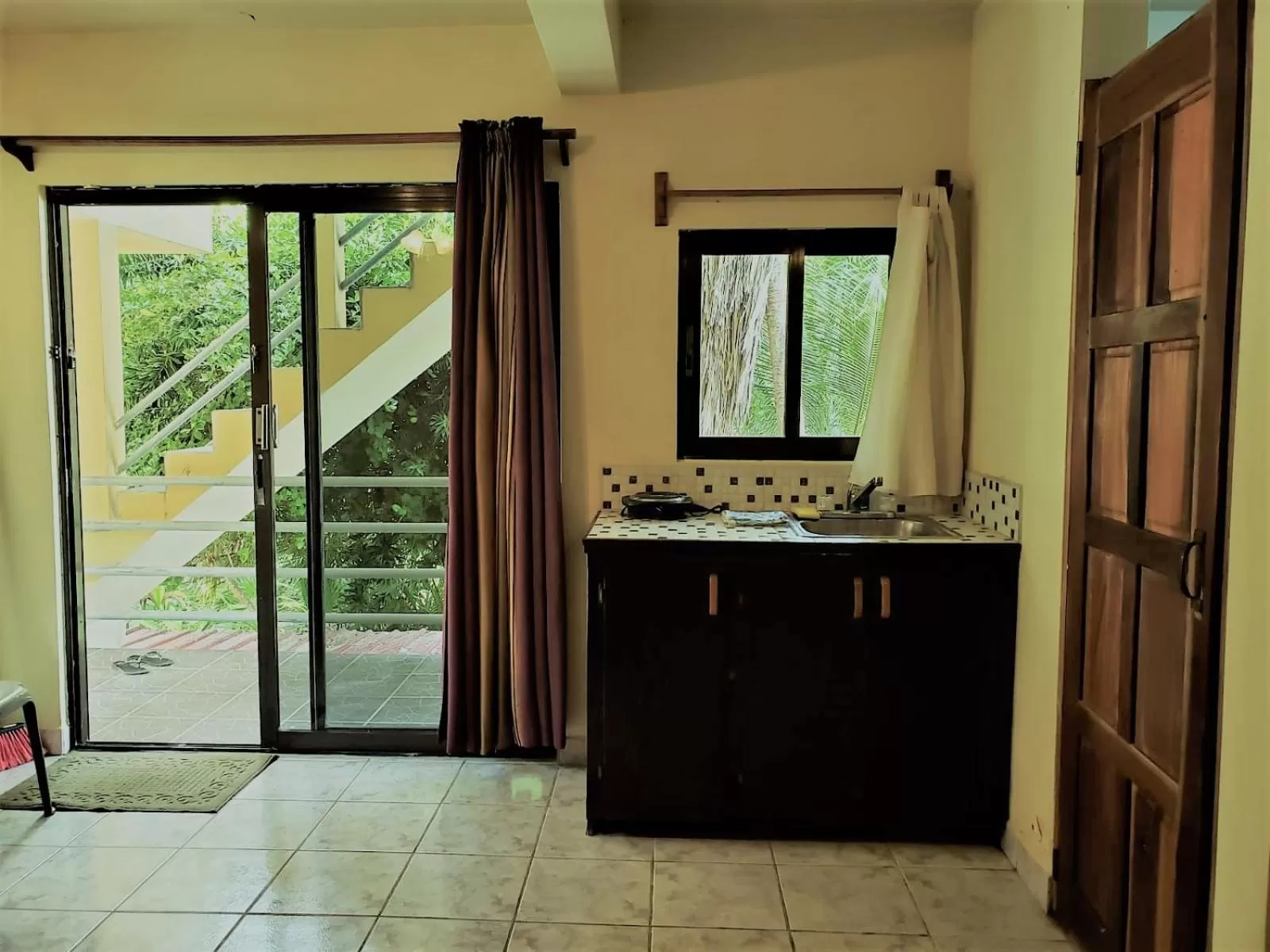 Kitchen/Kitchenette in Beach Side Condos Caye Caulker by CCVH