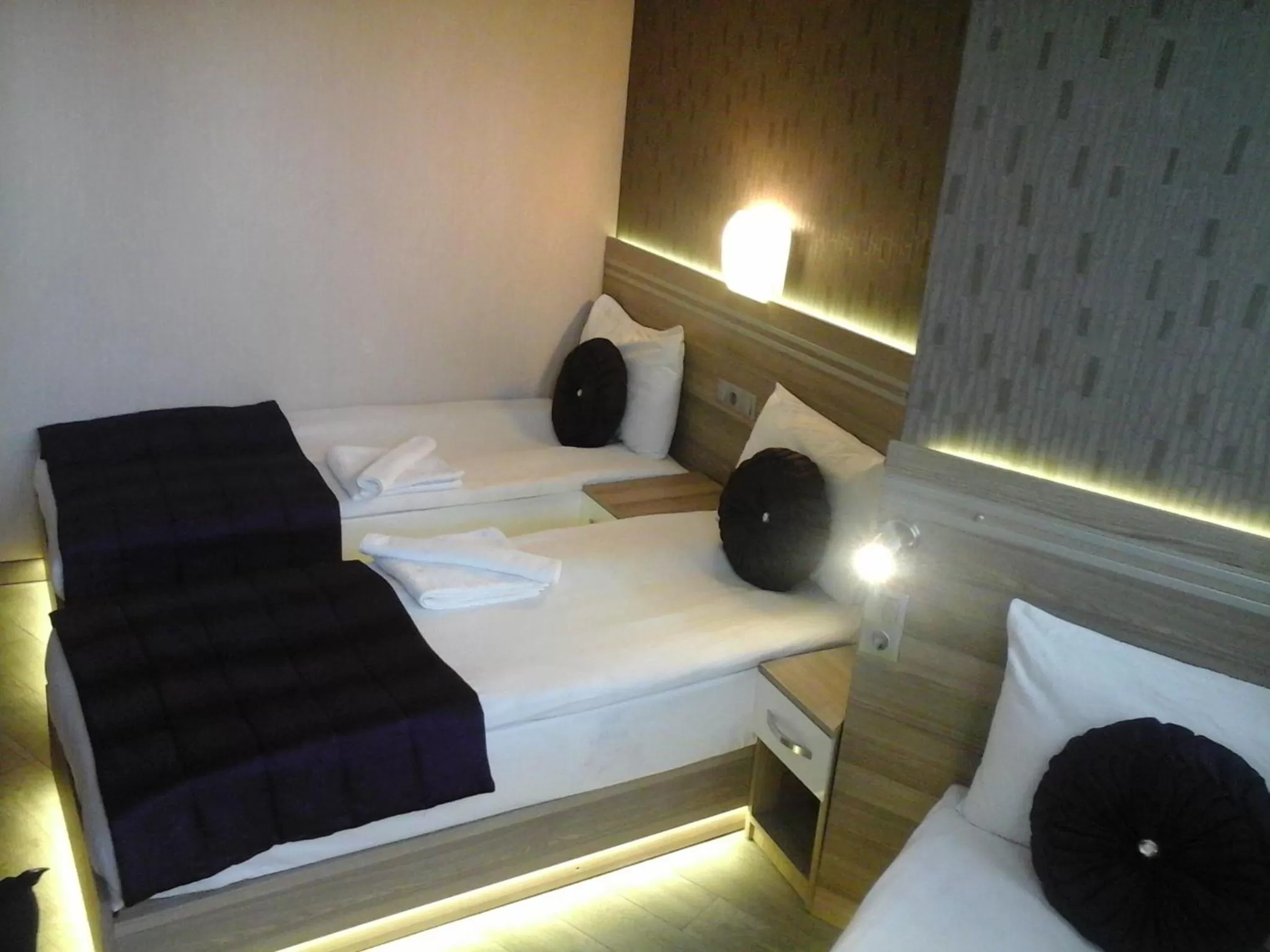 Bedroom, Bed in Olimpiyat Hotel Izmir