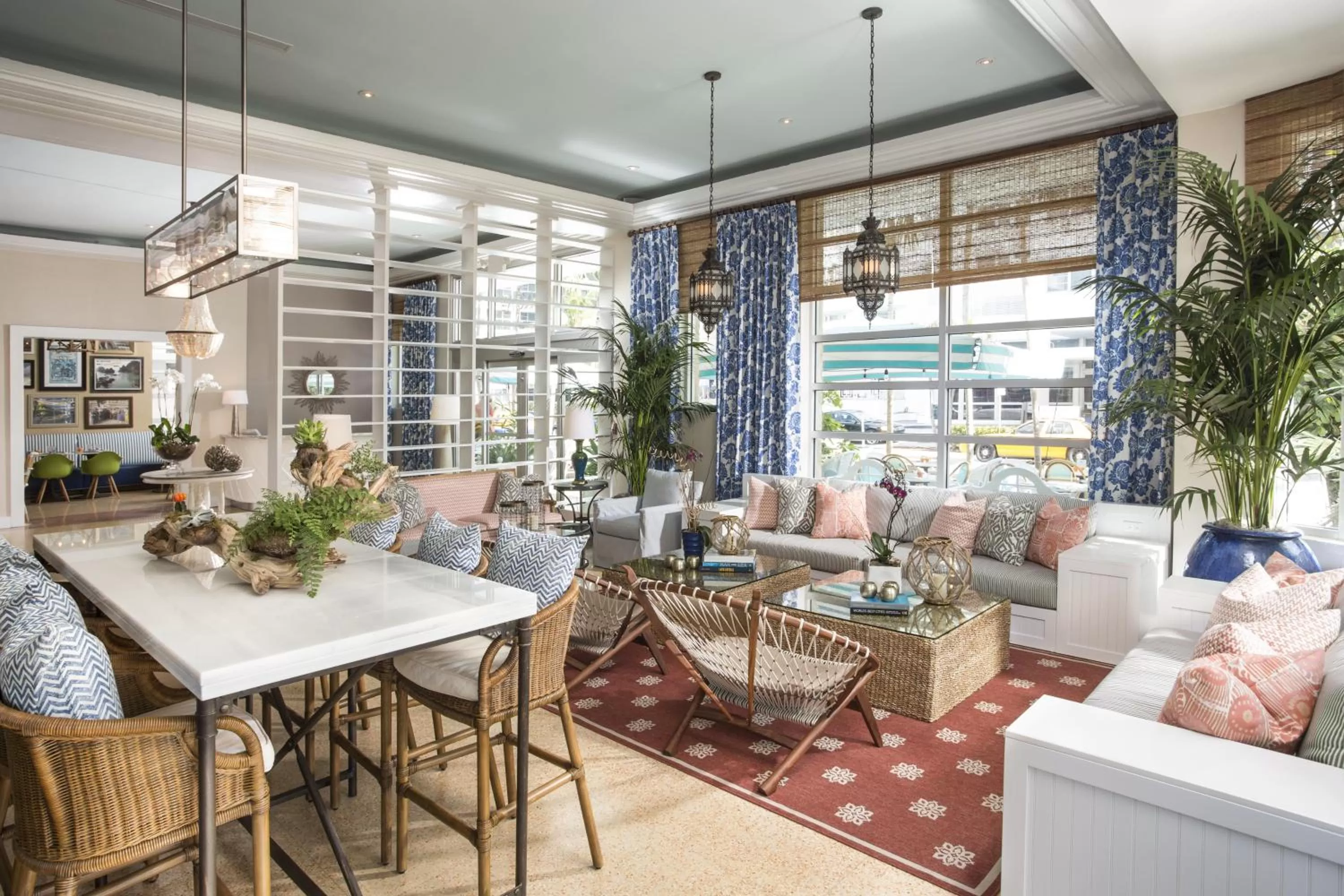 Communal lounge/ TV room in Circa 39 Miami Beach