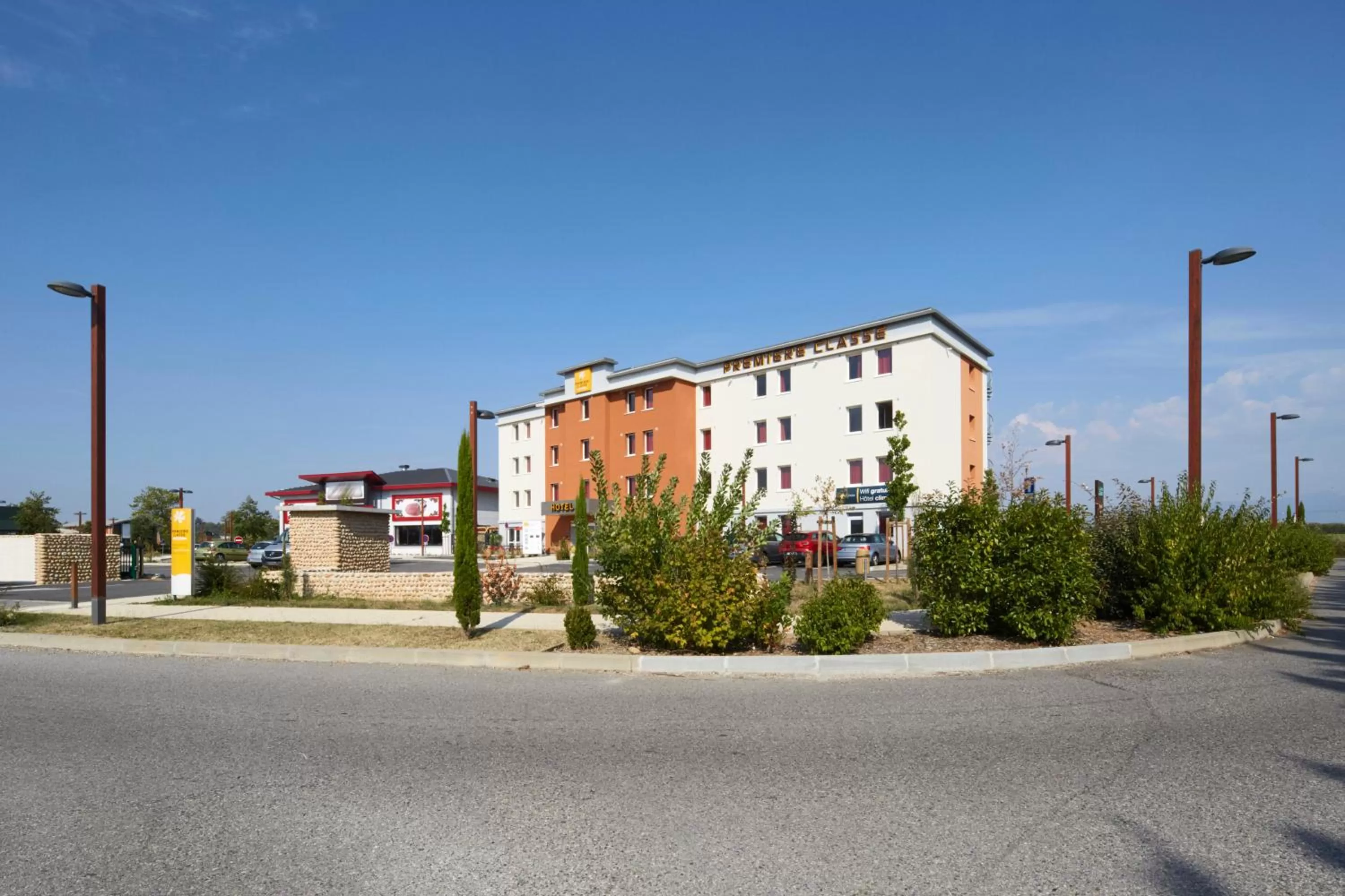 Property building in Premiere Classe Valence Nord - Saint Marcel Les Valence