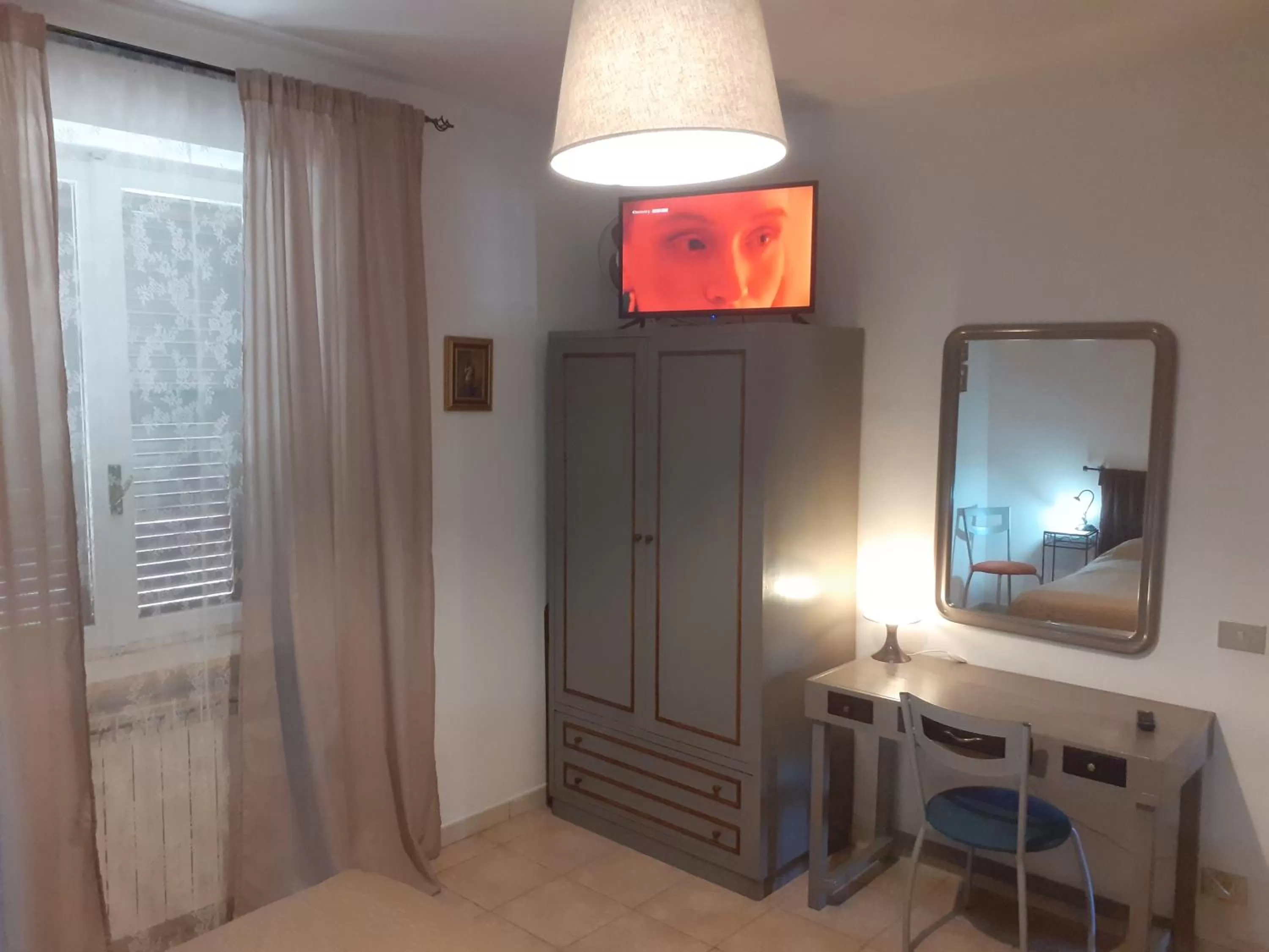 TV/Entertainment Center in Life B&B