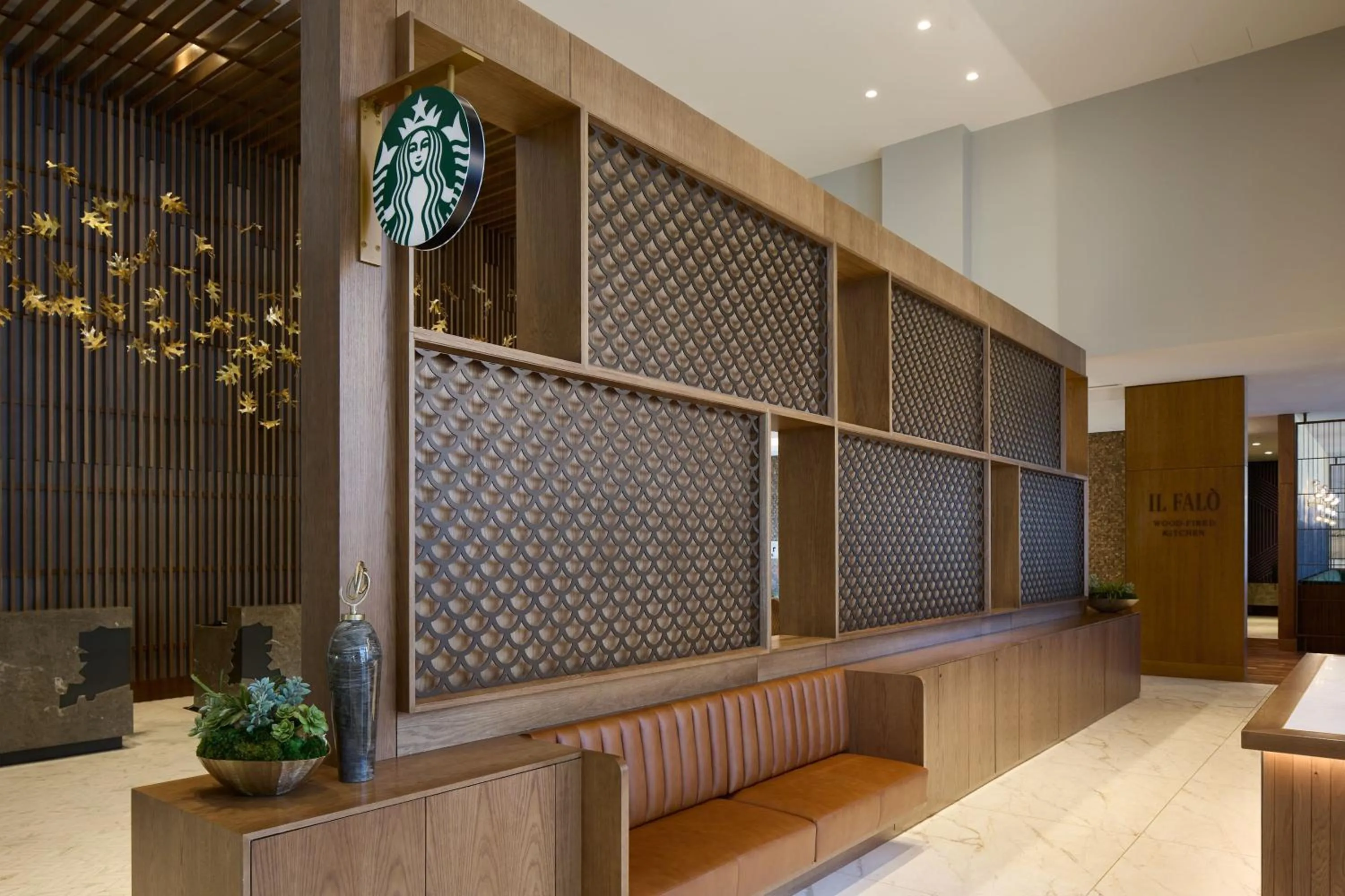 Lounge or bar in The Westin Raleigh-Durham Airport