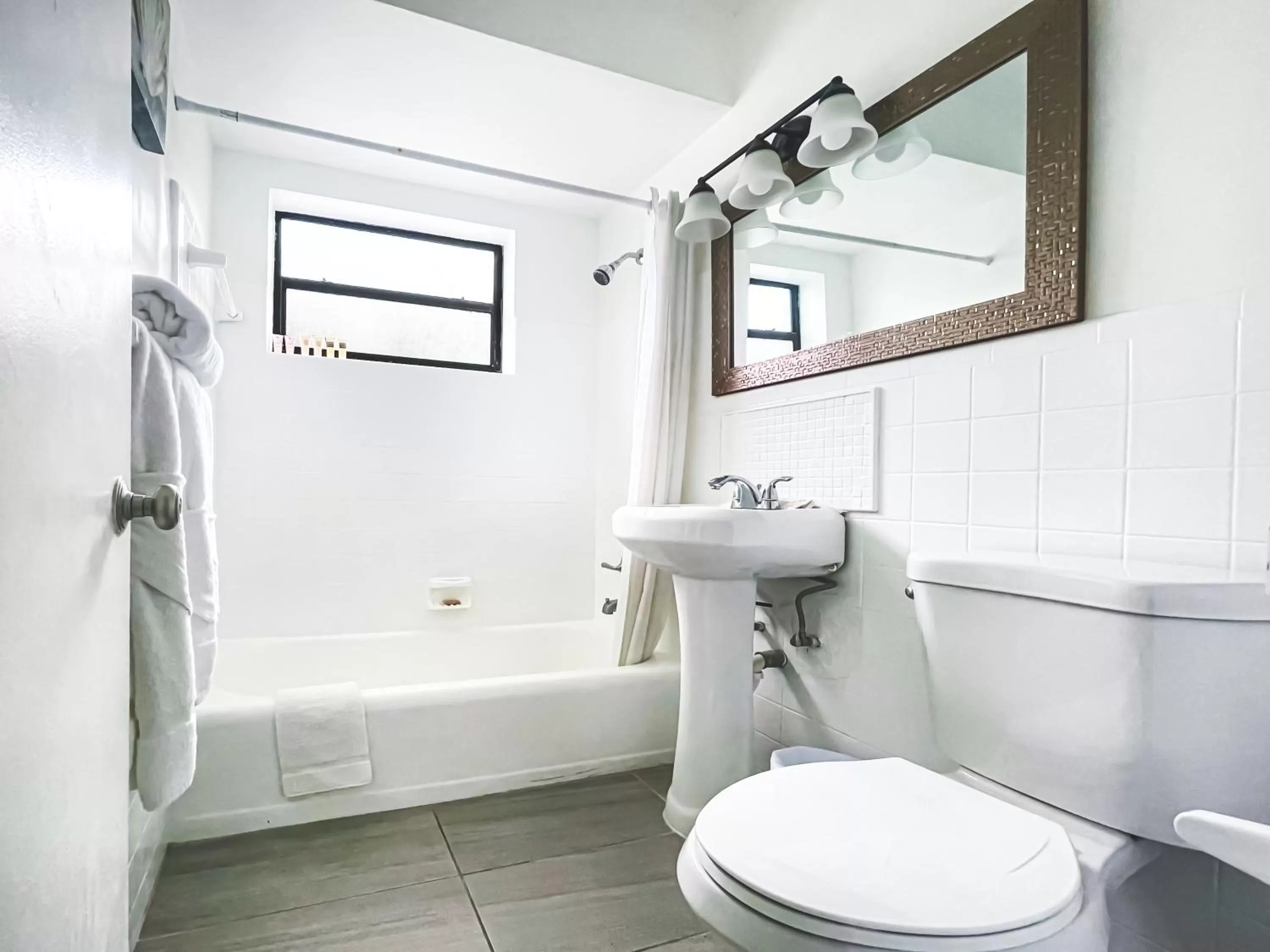 Deluxe Double Room in Silver Spray Motel