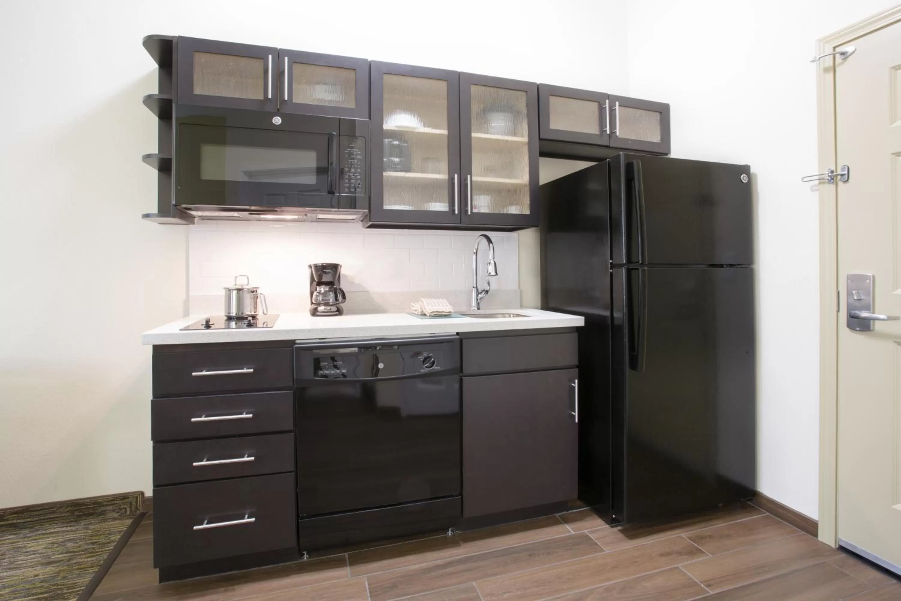 Kitchen or kitchenette in Candlewood Suites Longmont - Boulder Area by IHG