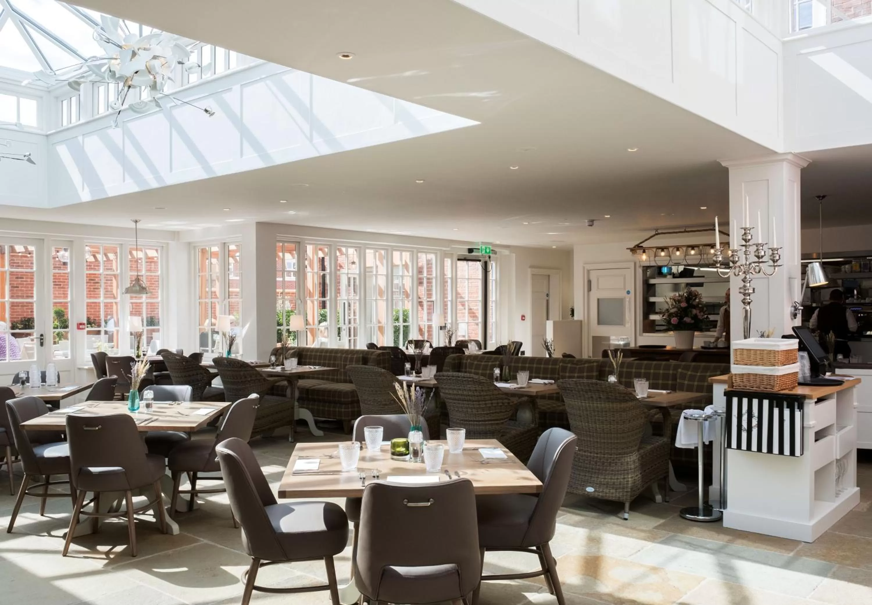 Restaurant/places to eat in The Beverley Arms Hotel