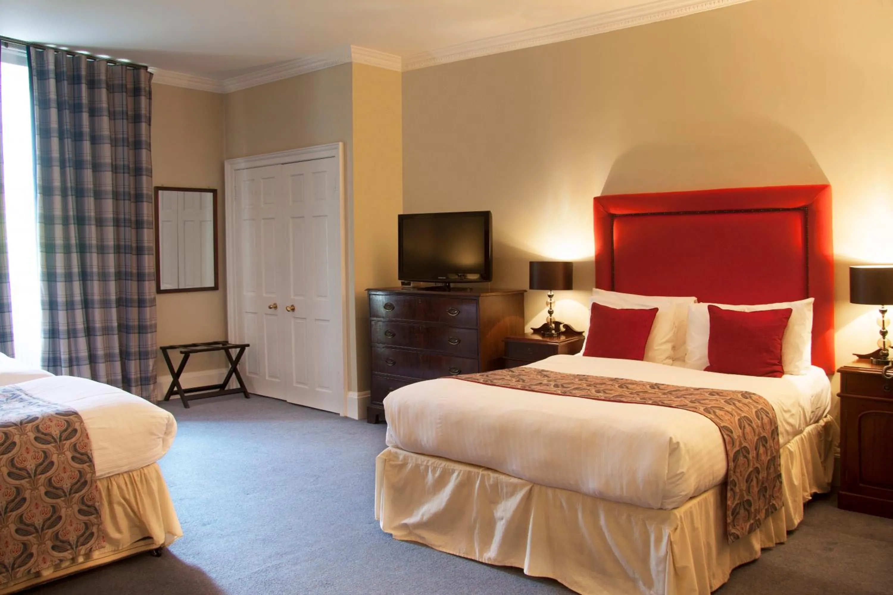 Bedroom, Bed in Royal Scots Club