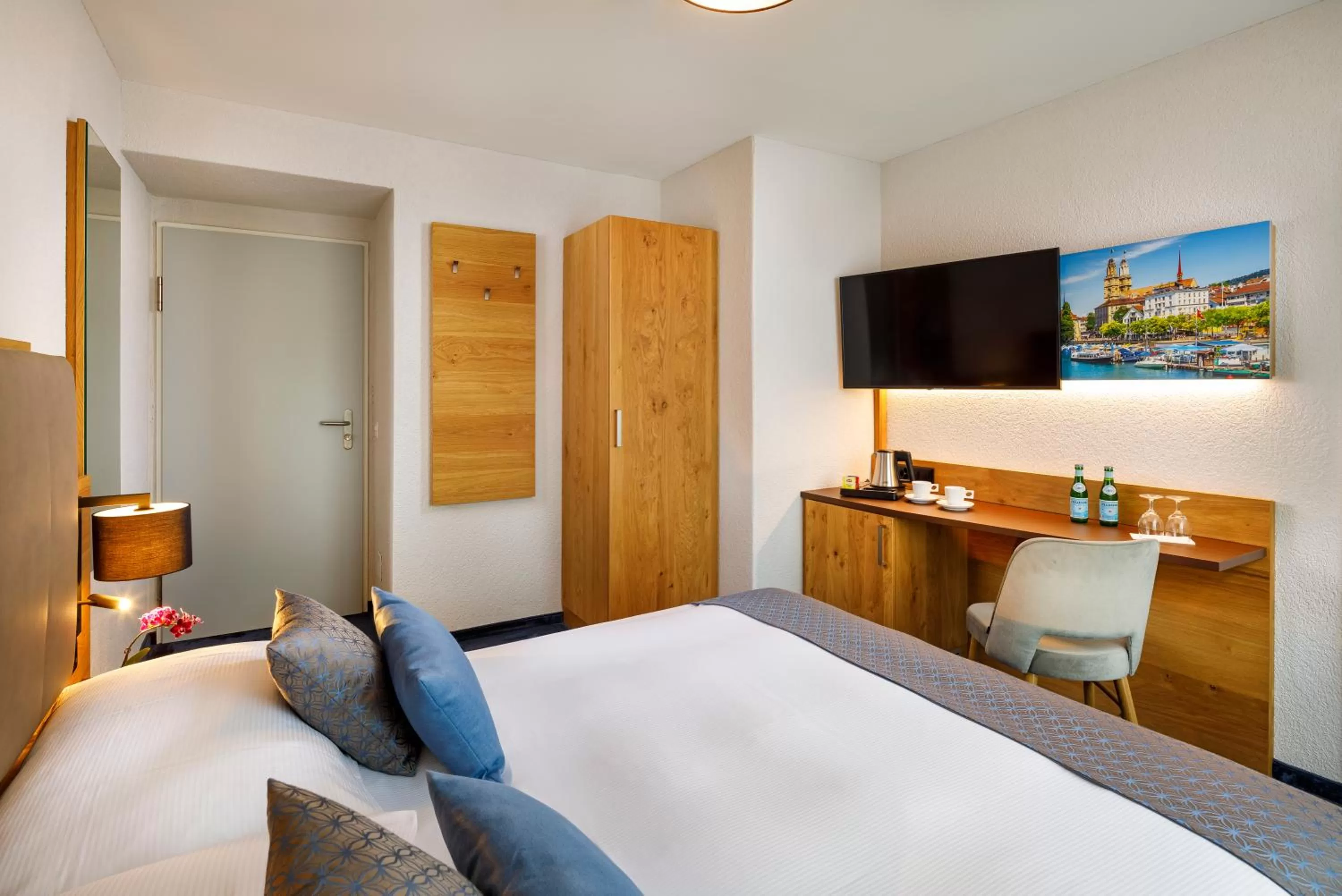 Photo of the whole room, Bed in Hotel Tivoli