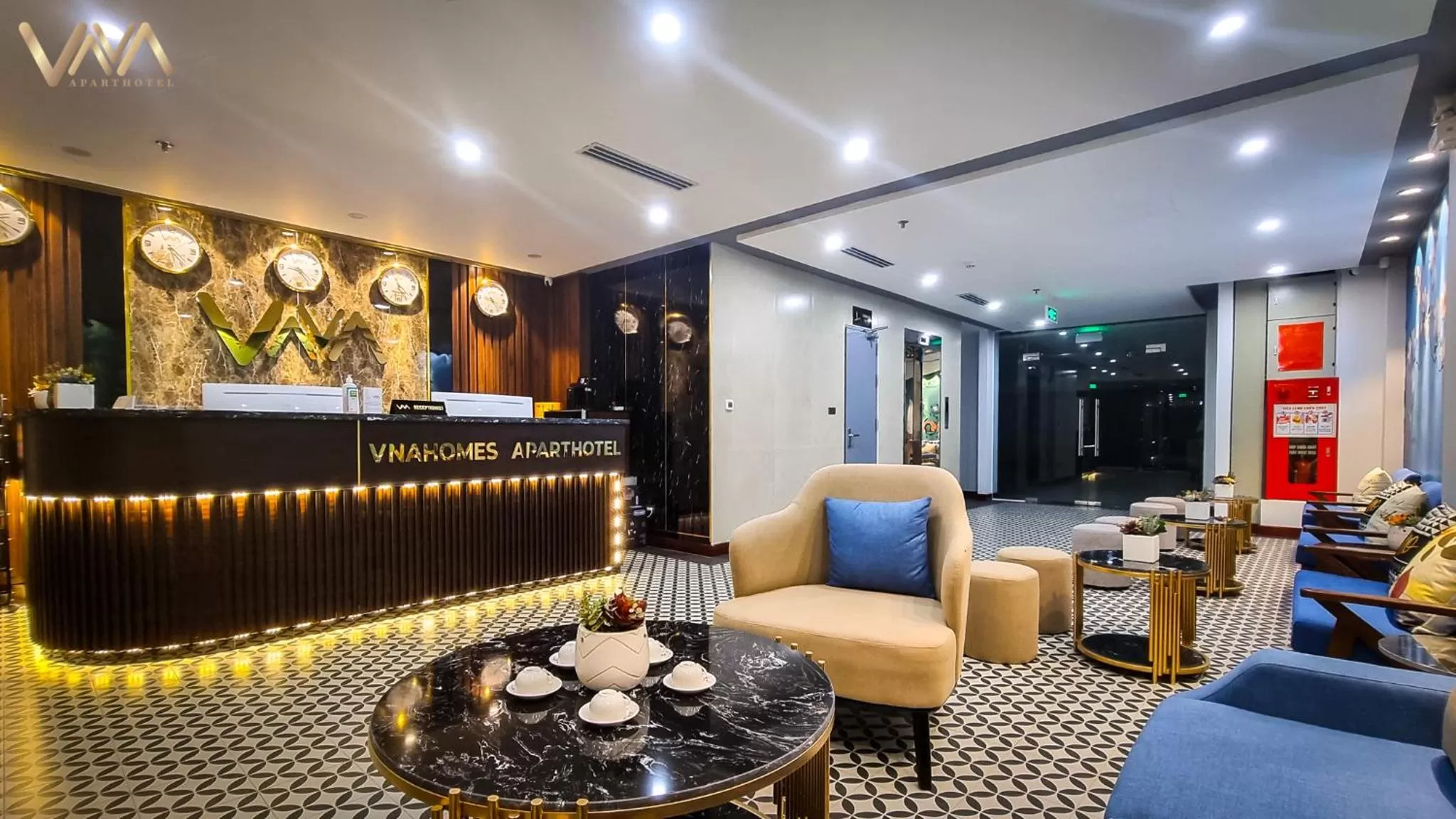 Communal lounge/ TV room in VNAHOMES APARTHOTEL