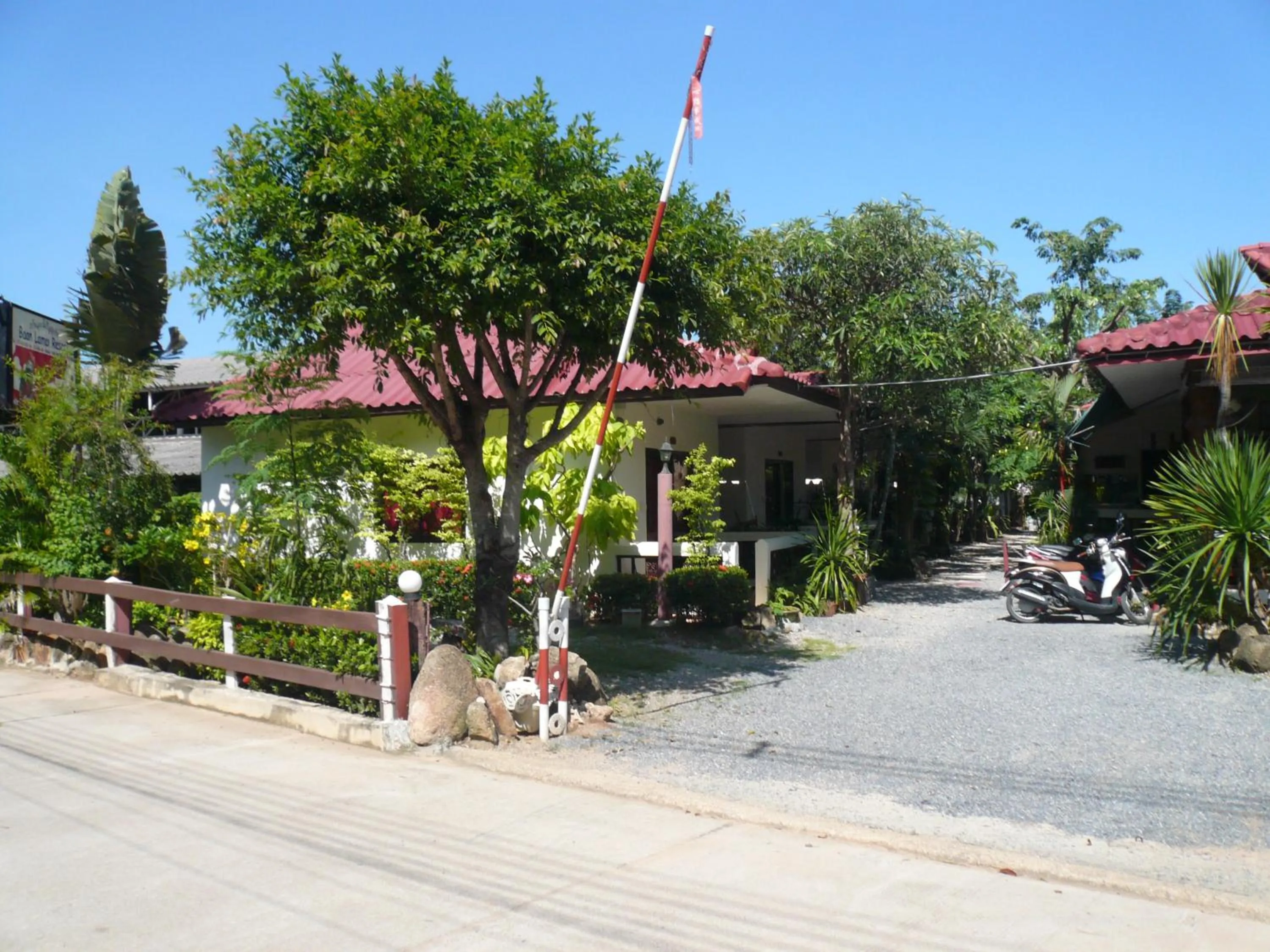 Property building in Baan Lamai Resort