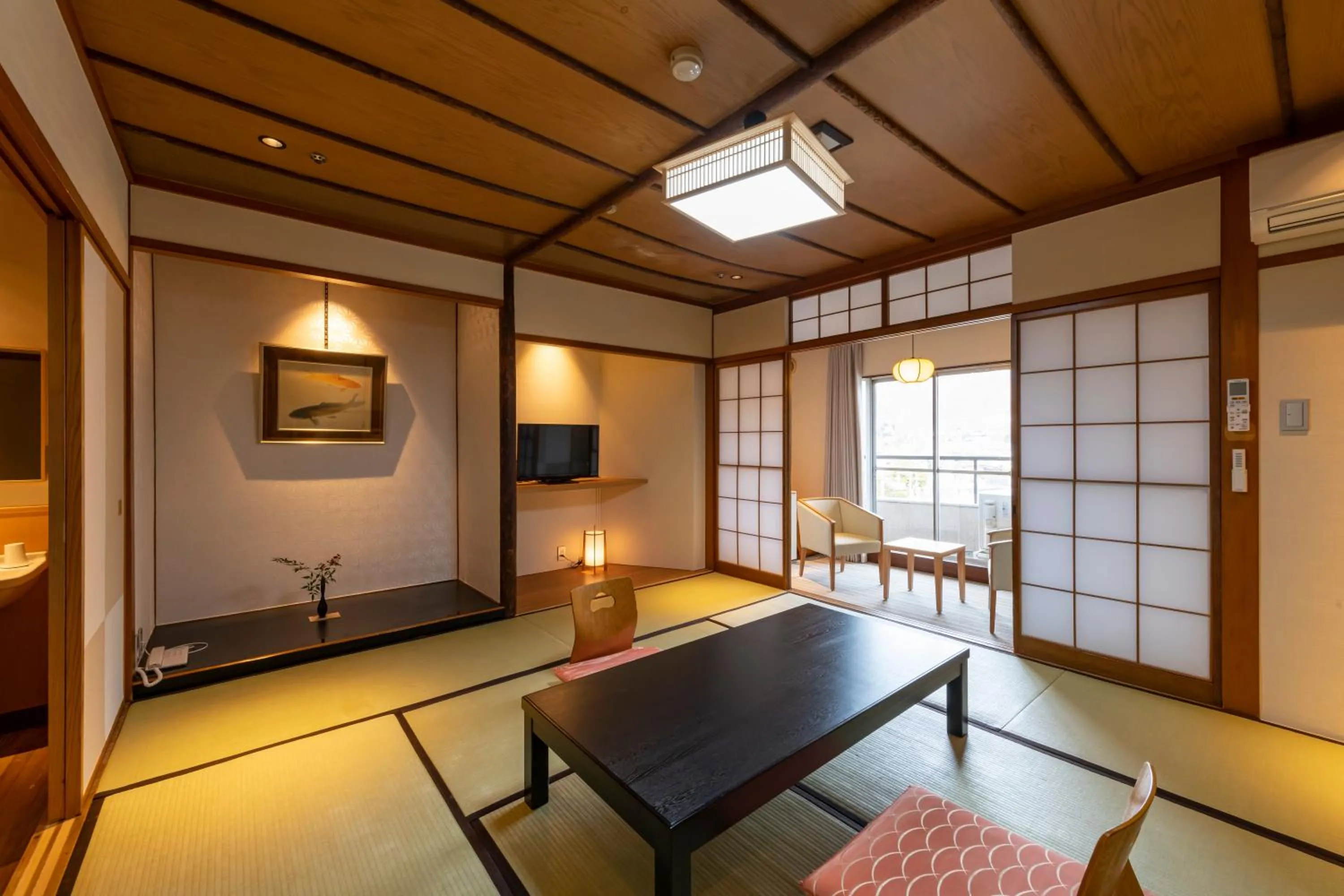 Photo of the whole room in Senkeien Tsukioka Hotel