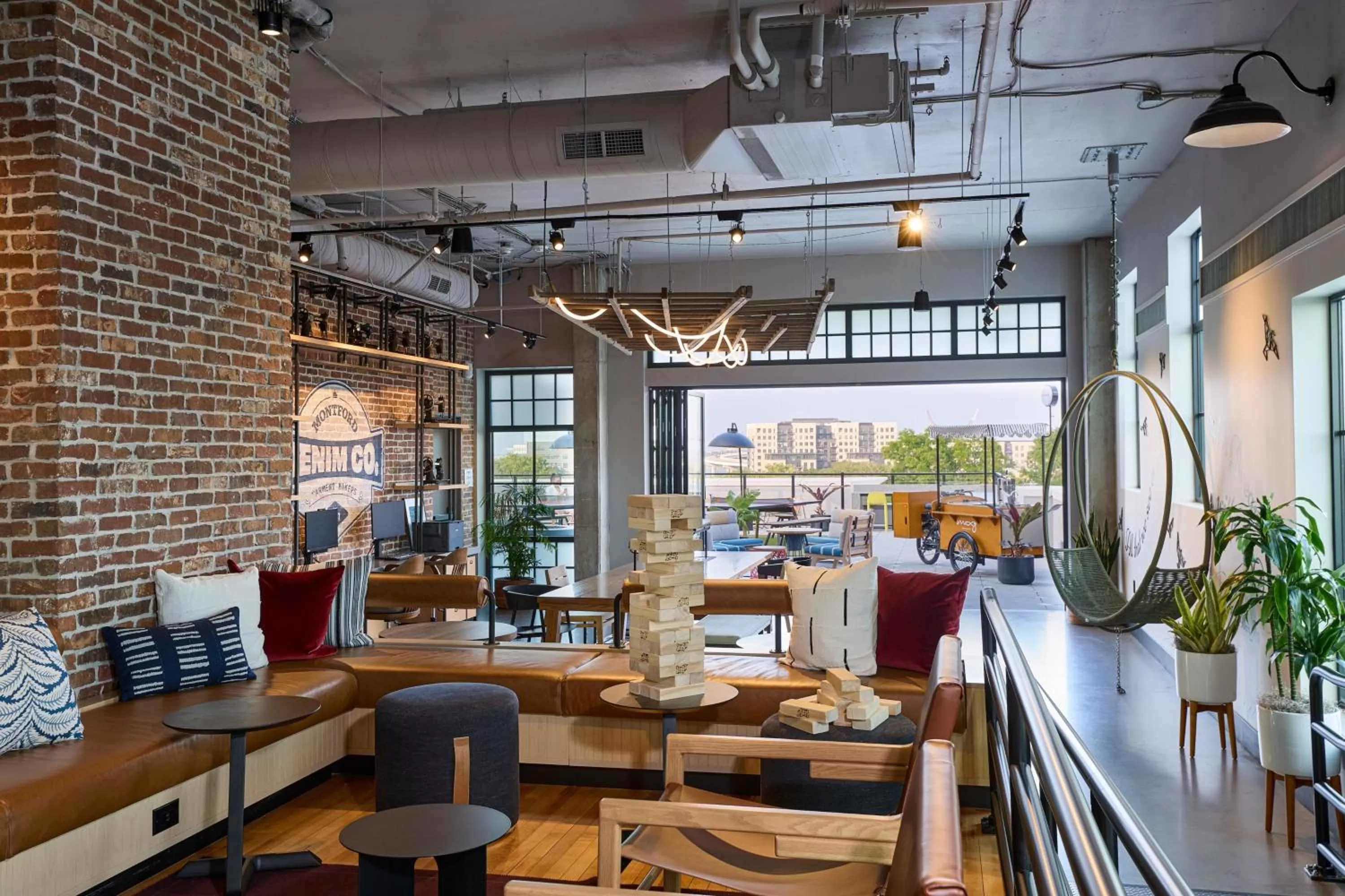 Lobby or reception in Moxy Charleston Downtown