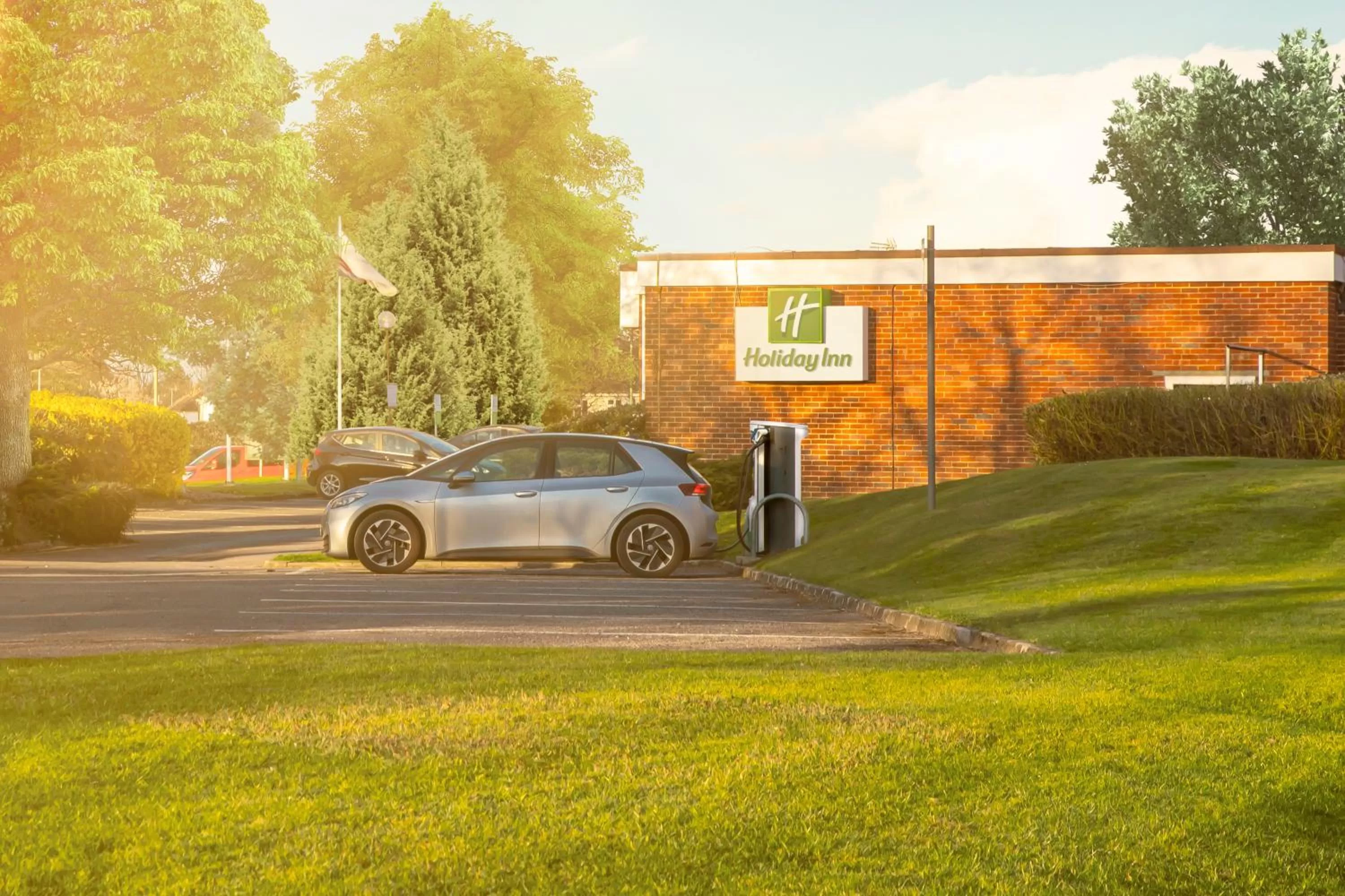 Property building in Holiday Inn Basingstoke by IHG