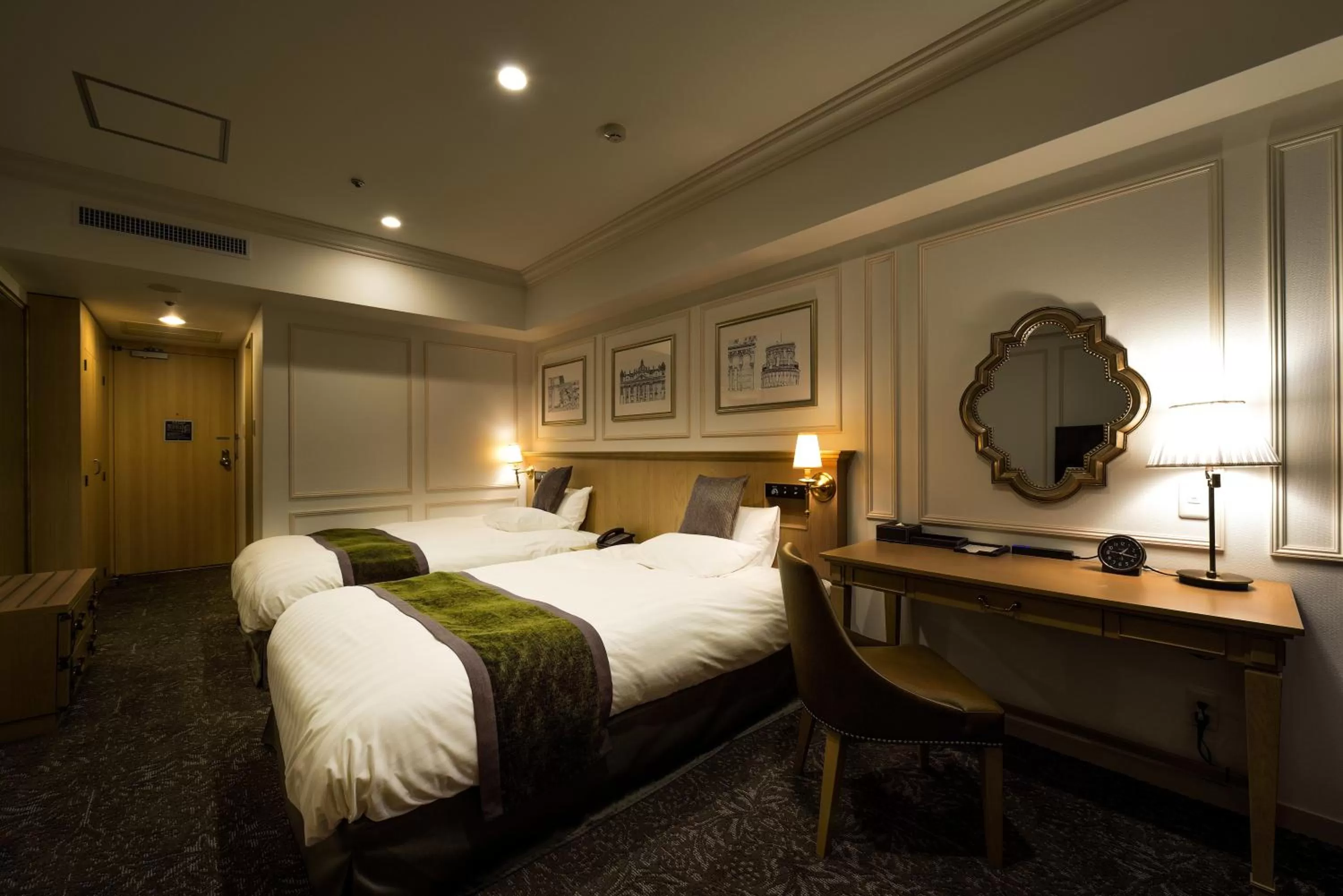 Bedroom, Bed in The Italia Ken