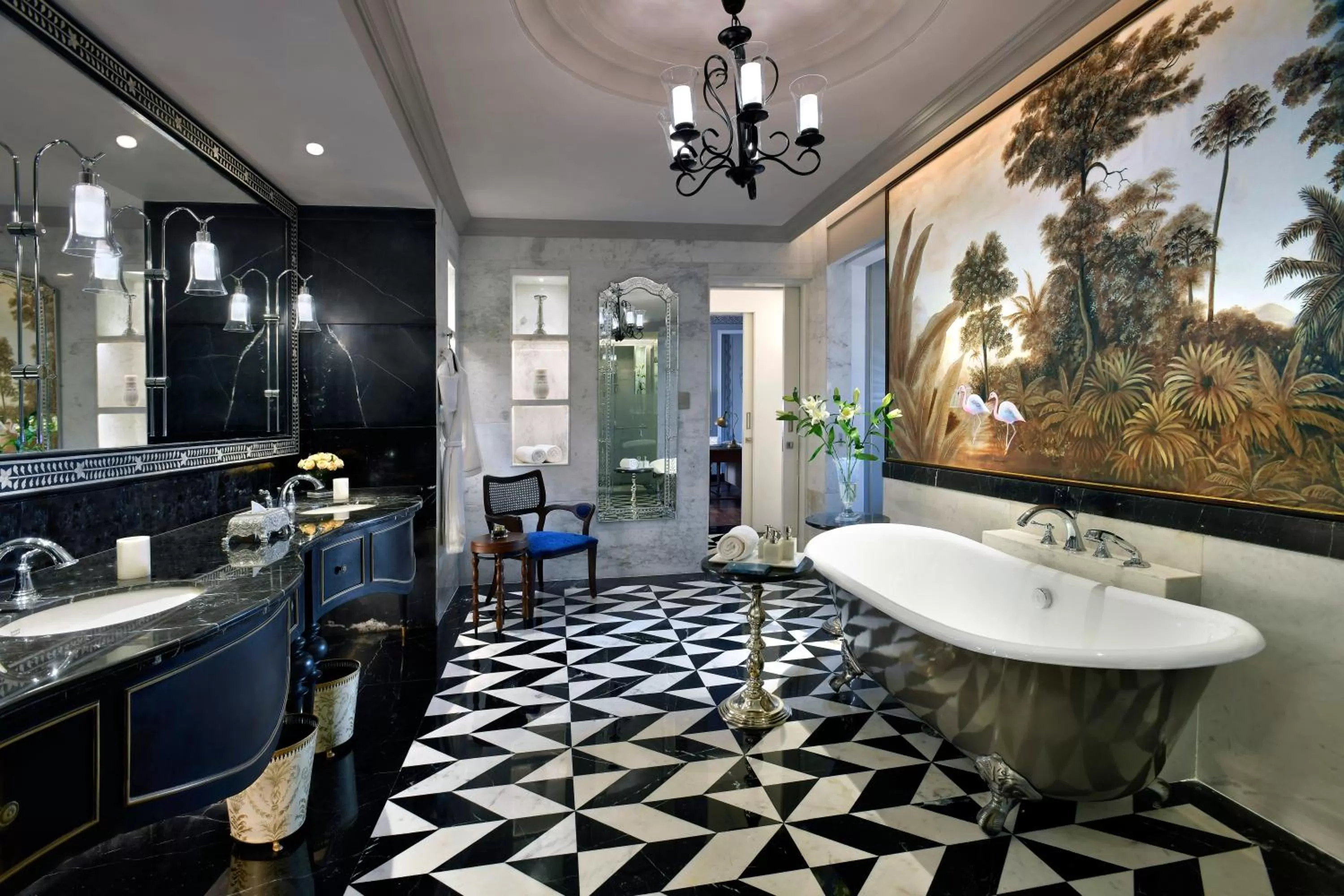 Toilet in Raffles Udaipur