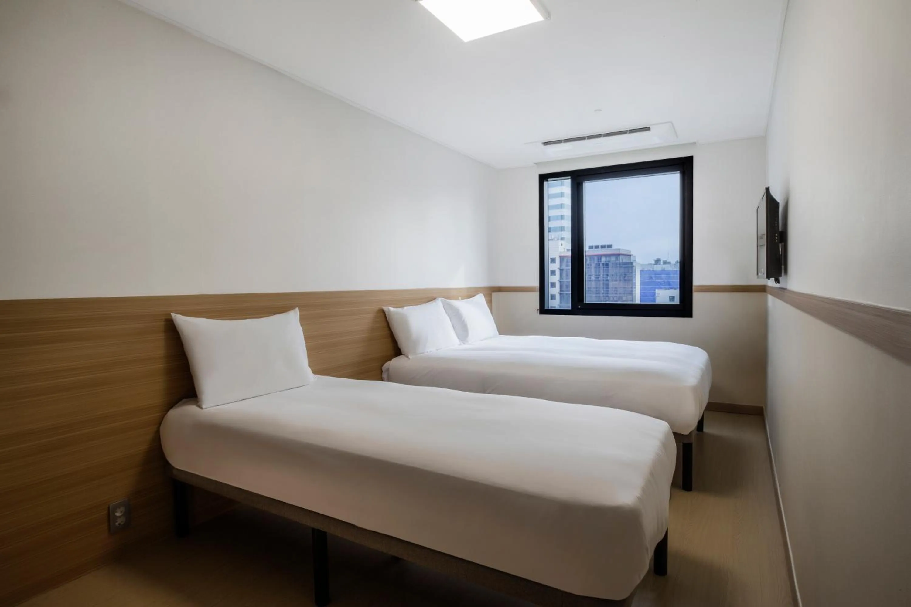 Bed in Five hotel Jongno