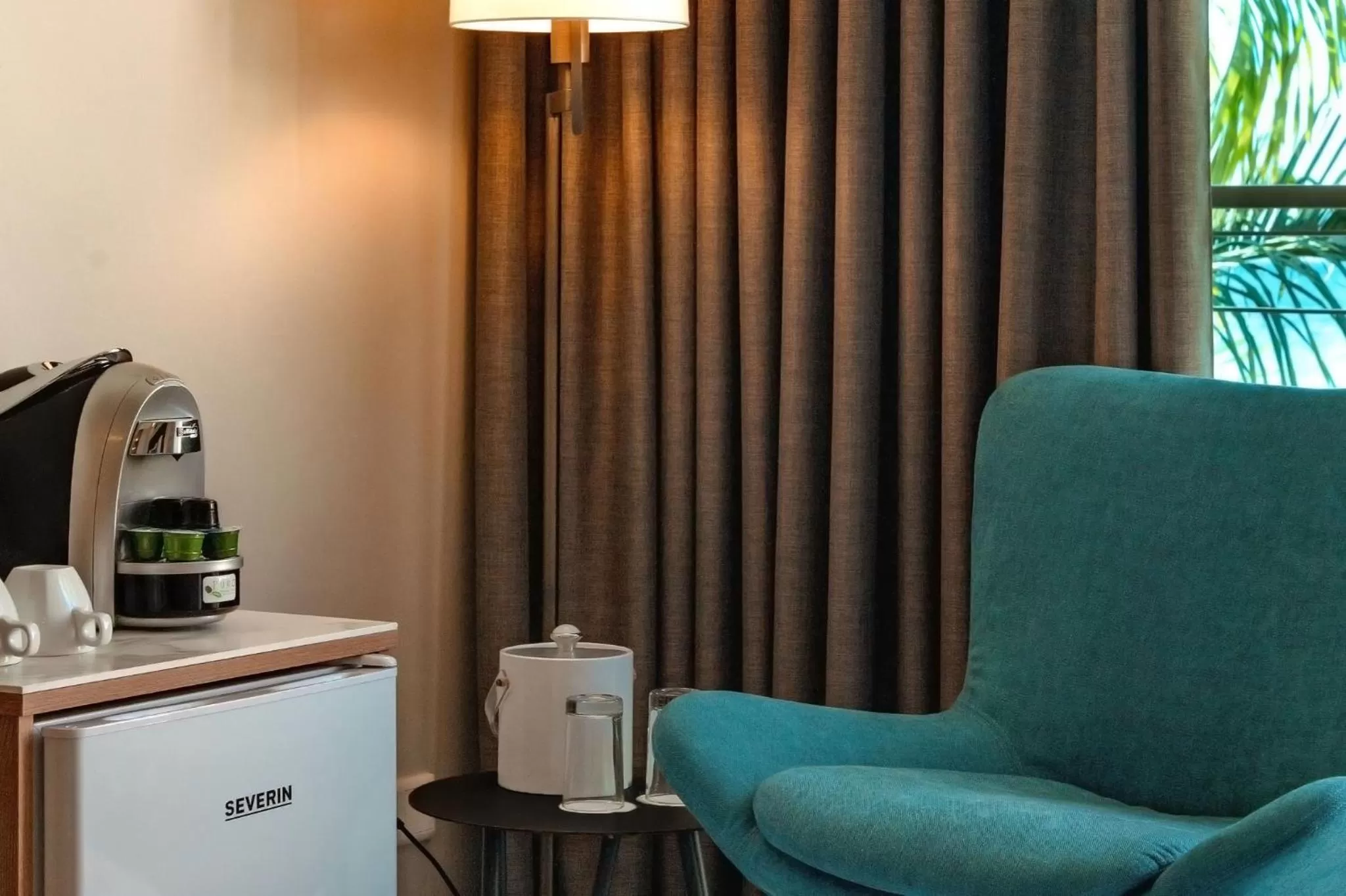 Coffee/tea facilities in Curacao Avila Beach Hotel