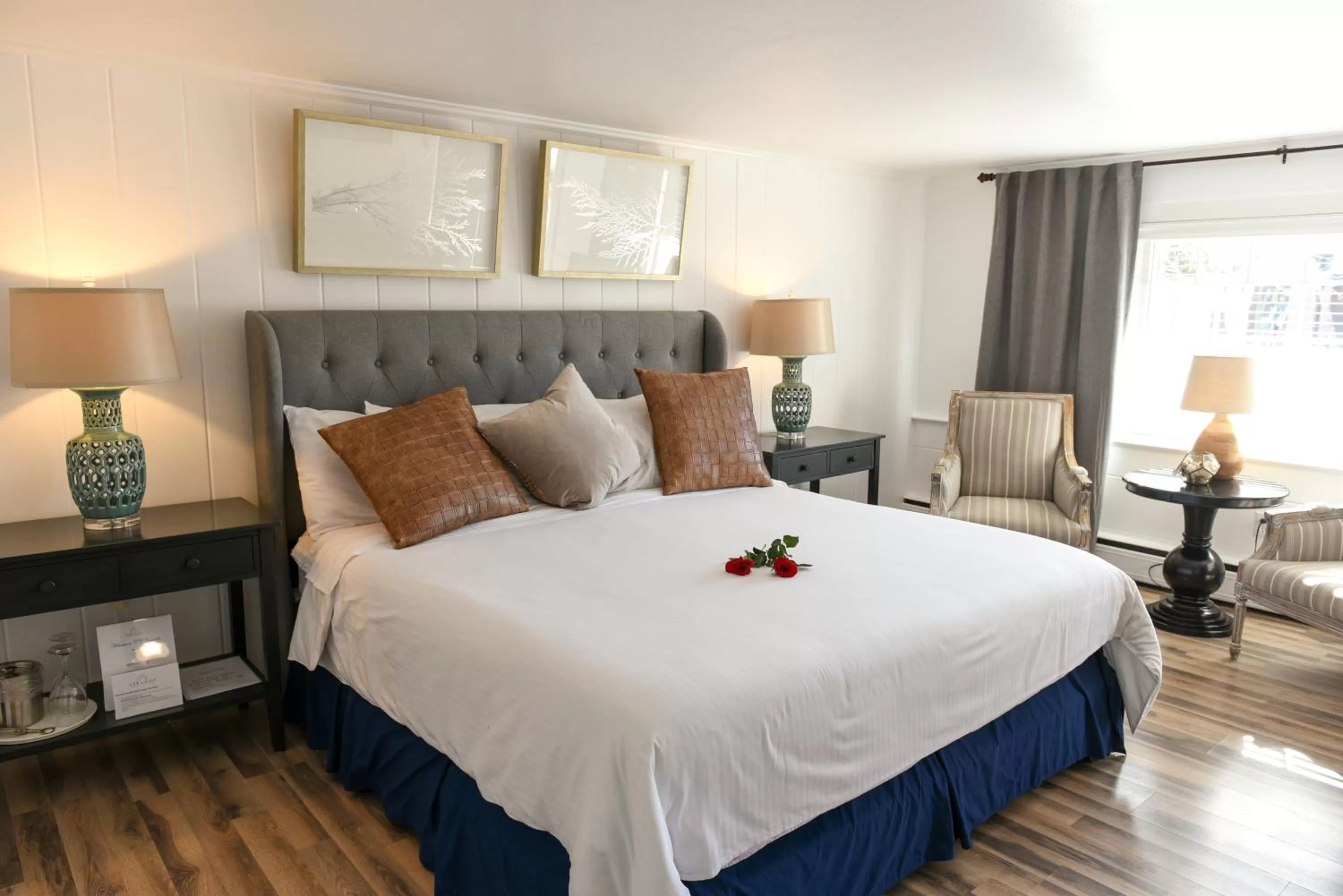 Photo of the whole room, Bed in Cape Cod Veranda