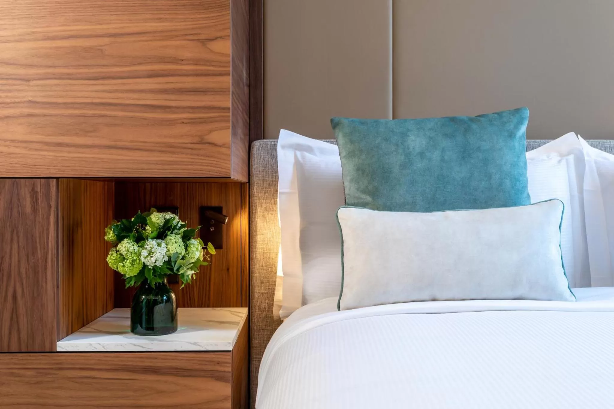 Photo of the whole room, Bed in InterContinental Paris Champs Elysées Etoile by IHG