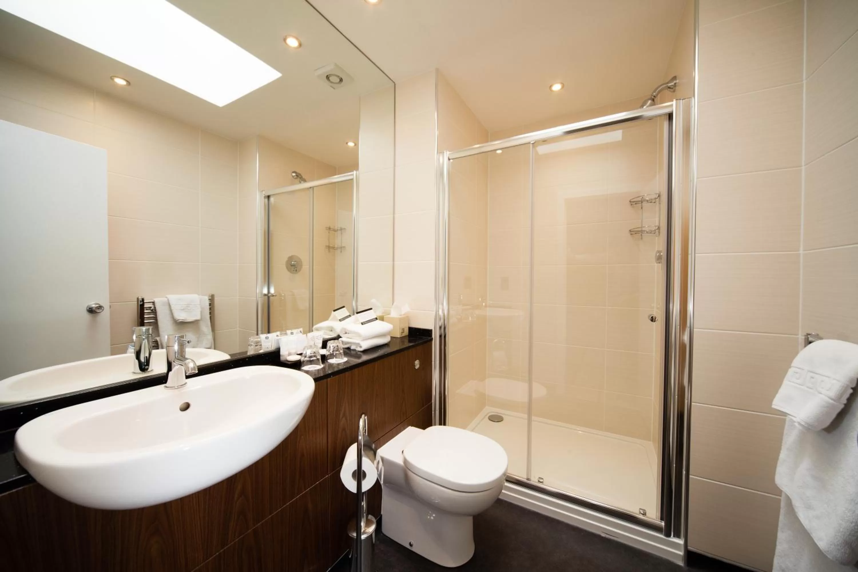 Bathroom in Inverness Palace Hotel & Spa, WorldHotels Distinctive