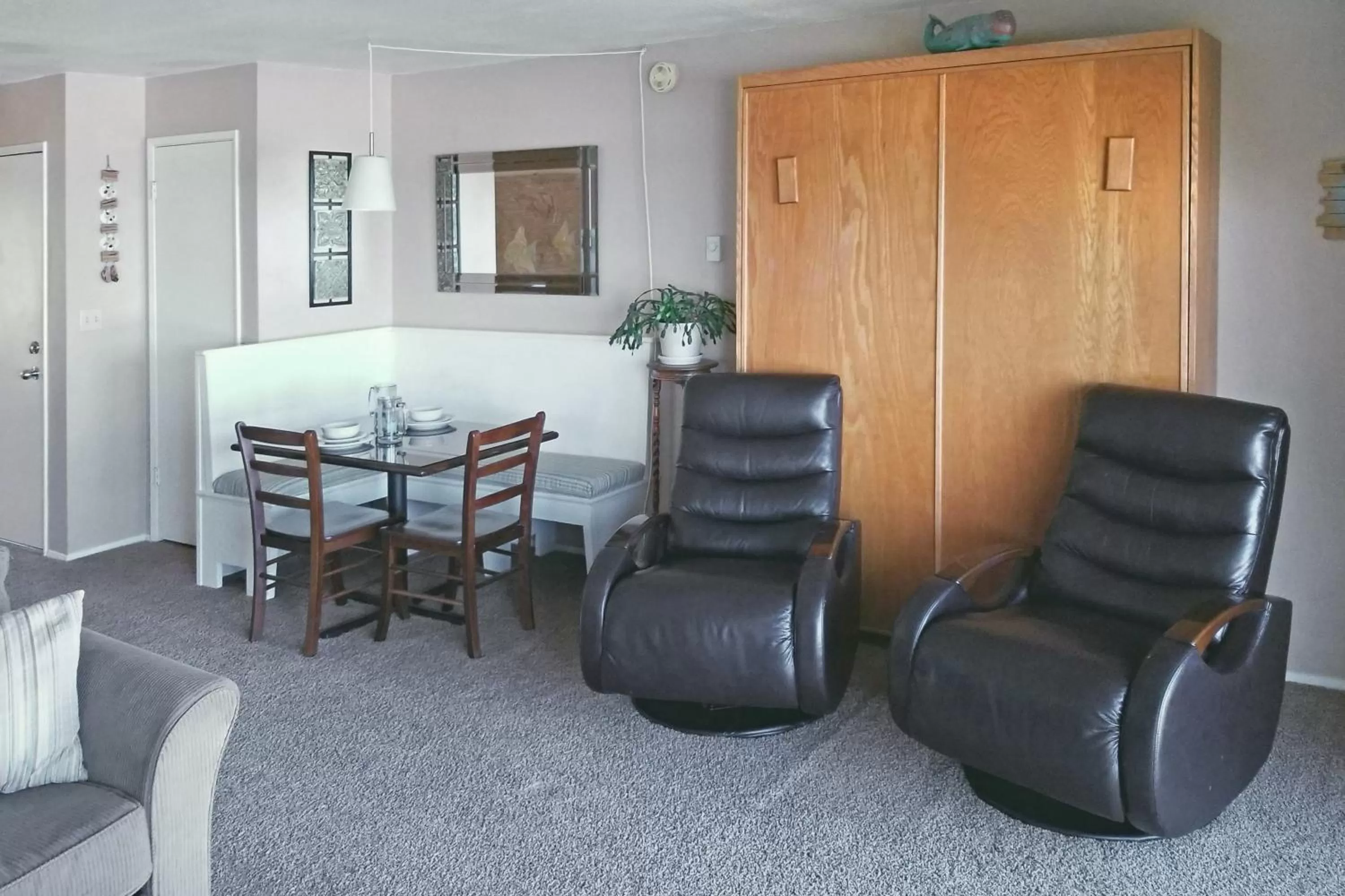Living room, Seating Area in Ocean Terrace Condominiums