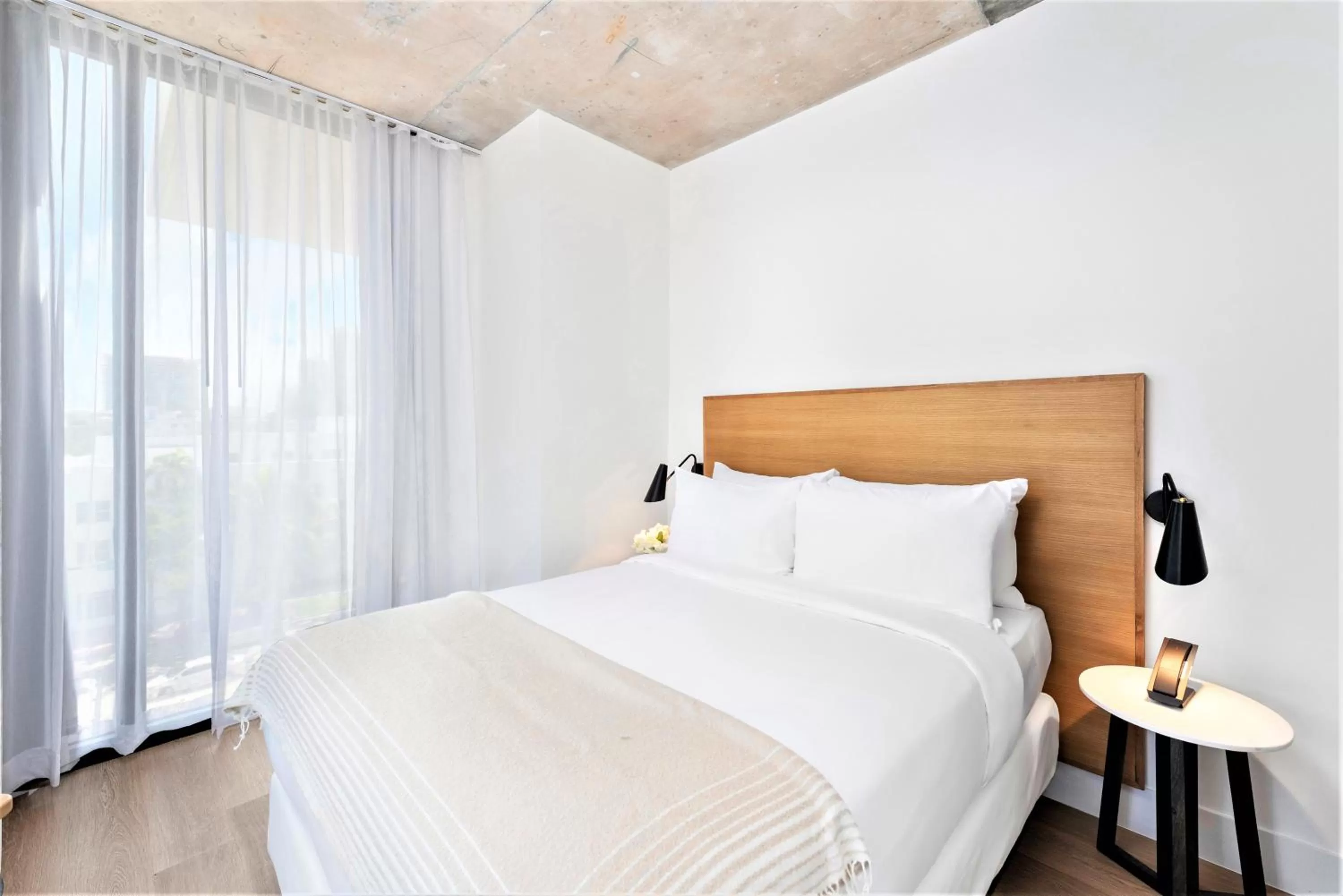 Bed in Urbanica Fifth