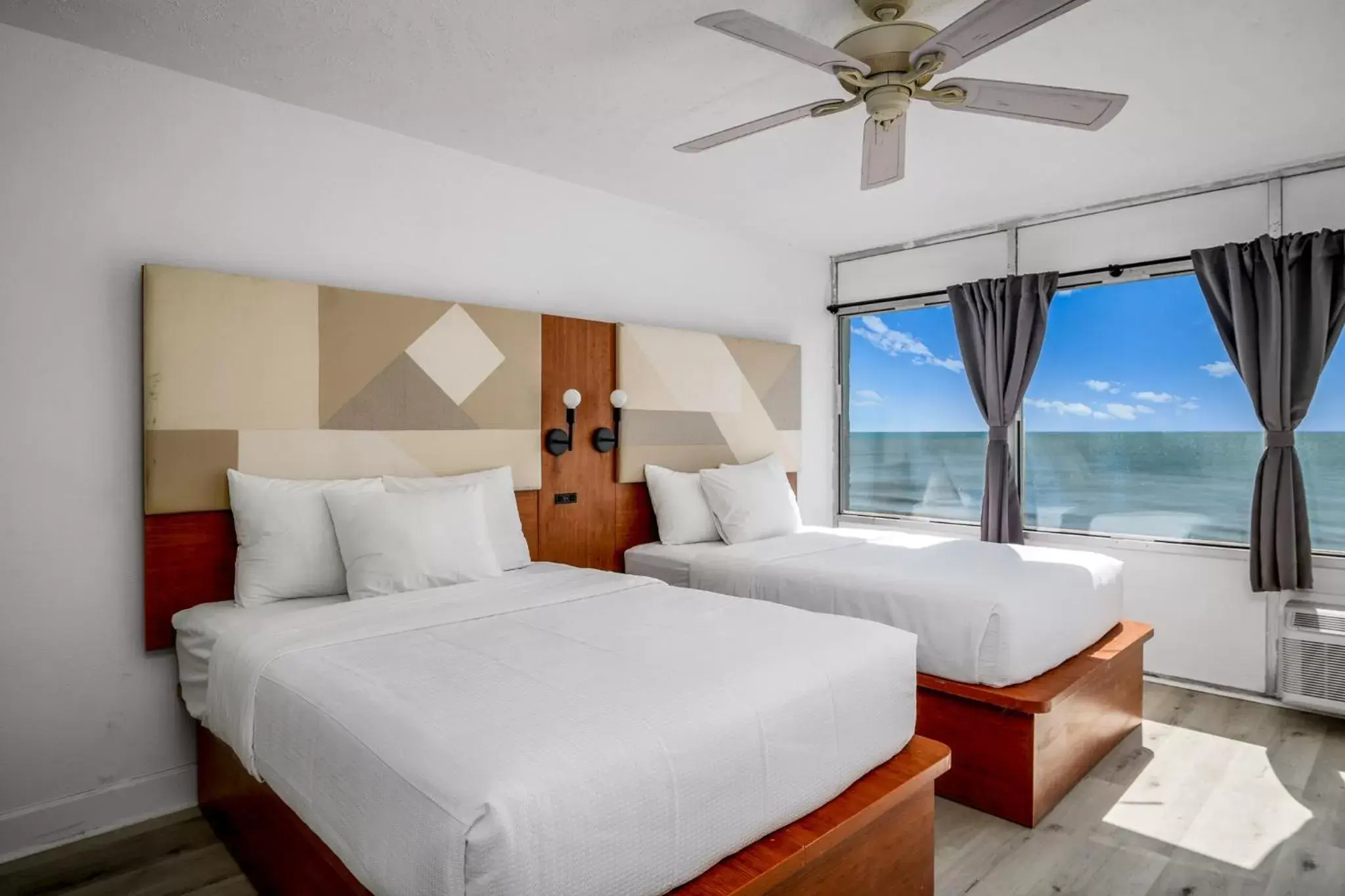 Superior Suite with Sea View in The Beverley Beach House Superior Suite with Sea View in The Beverley Beach House