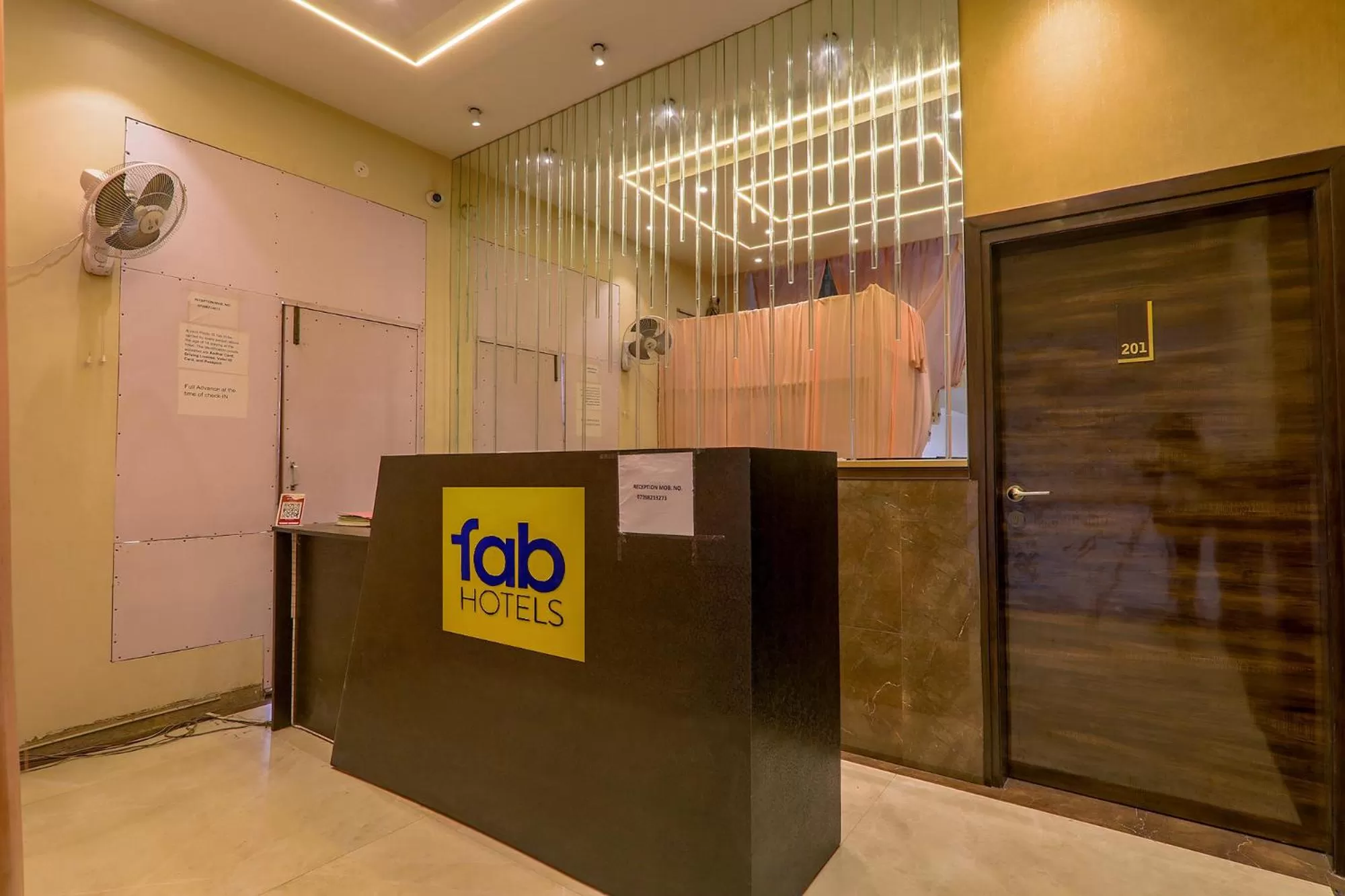 Lobby or reception in FabHotel Maya Crystal