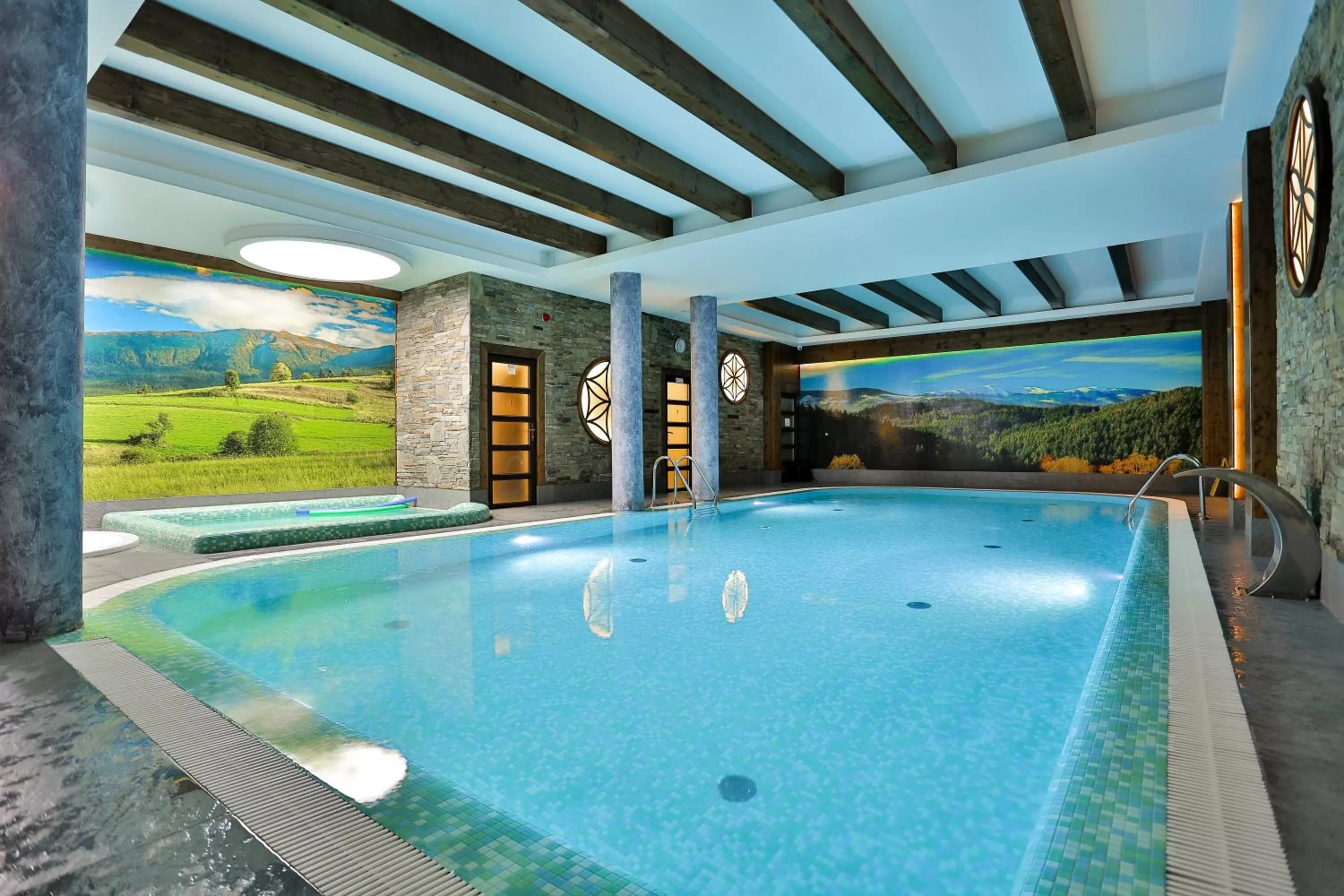 Swimming pool in Hotel&SPA Jawor