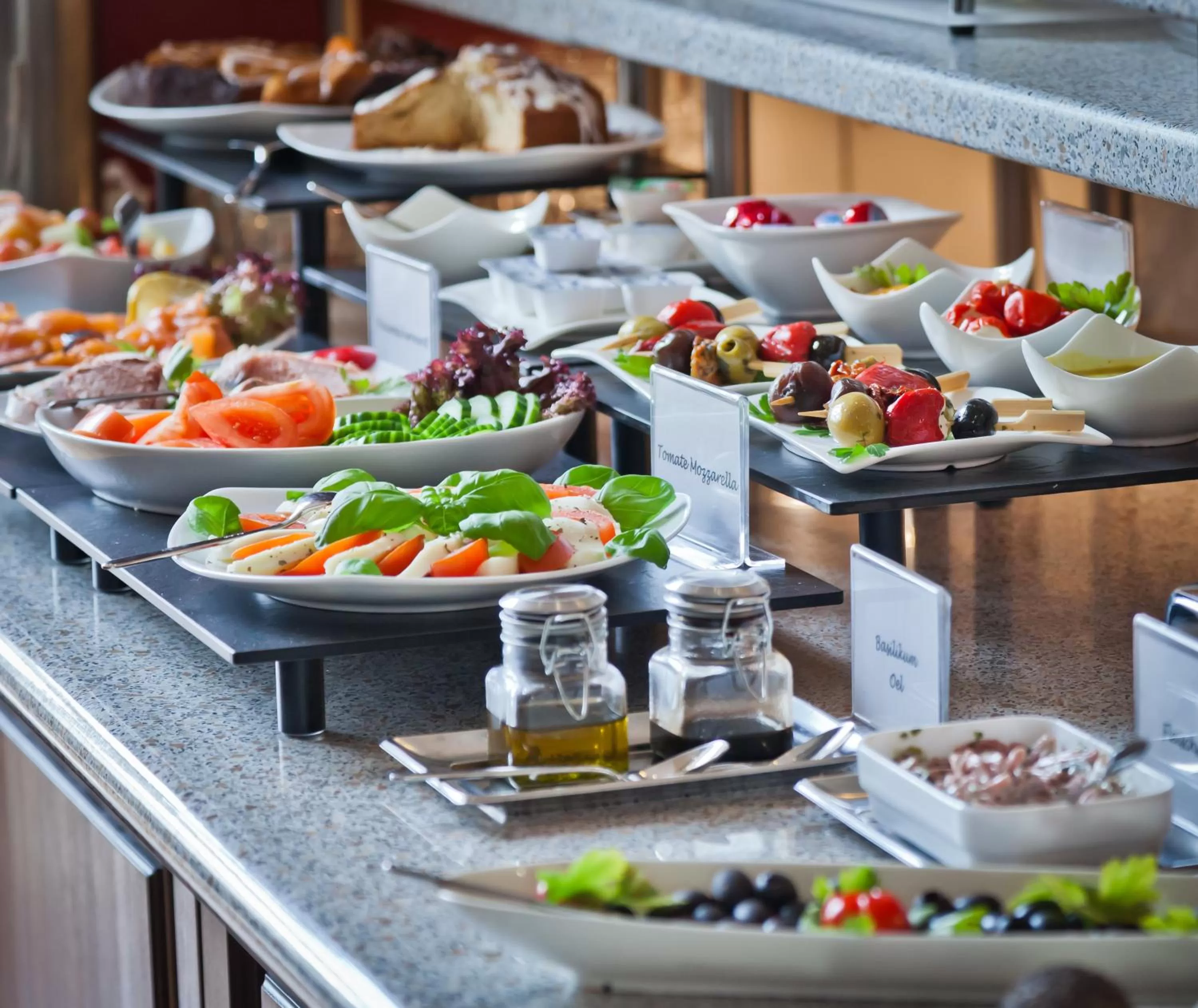 Buffet breakfast in Arthotel ANA Residence Bremen