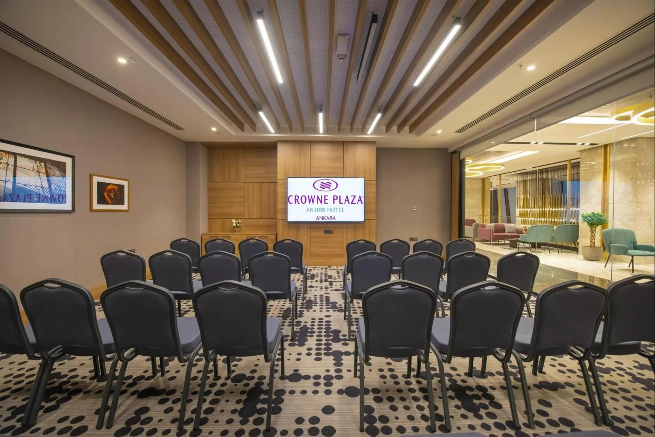 Meeting/conference room in Crowne Plaza Ankara by IHG