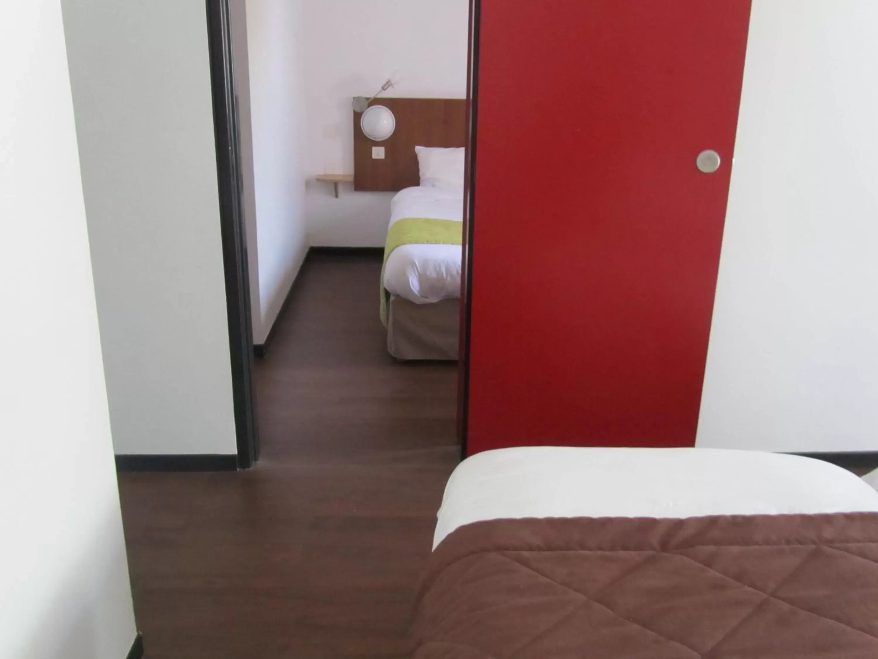 Twin Room in Hôtel Le Saint Joseph Twin Room in Hôtel Le Saint Joseph