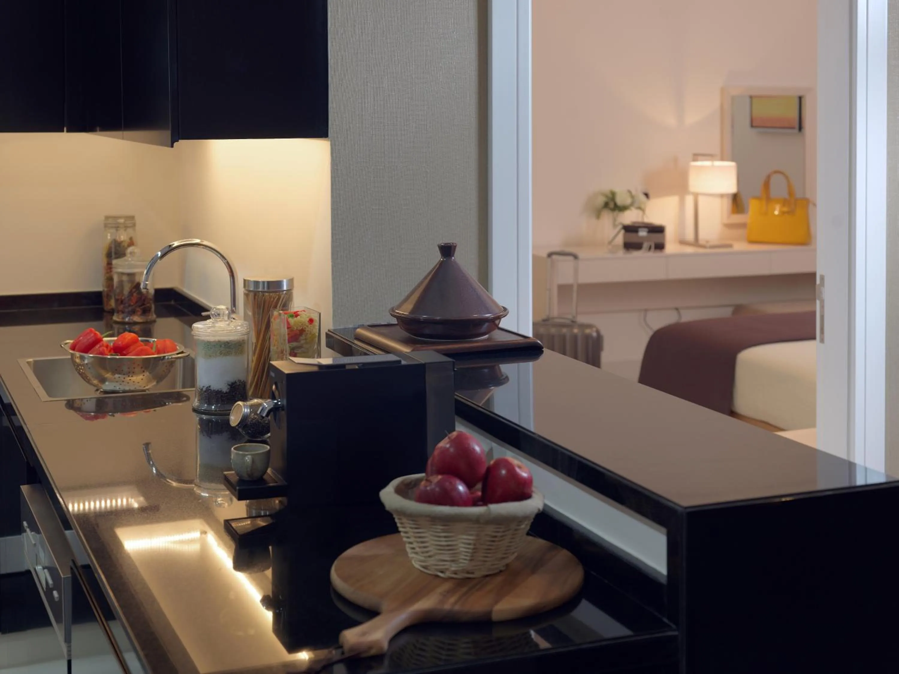 Kitchen or kitchenette in DAMAC Maison Cour Jardin
