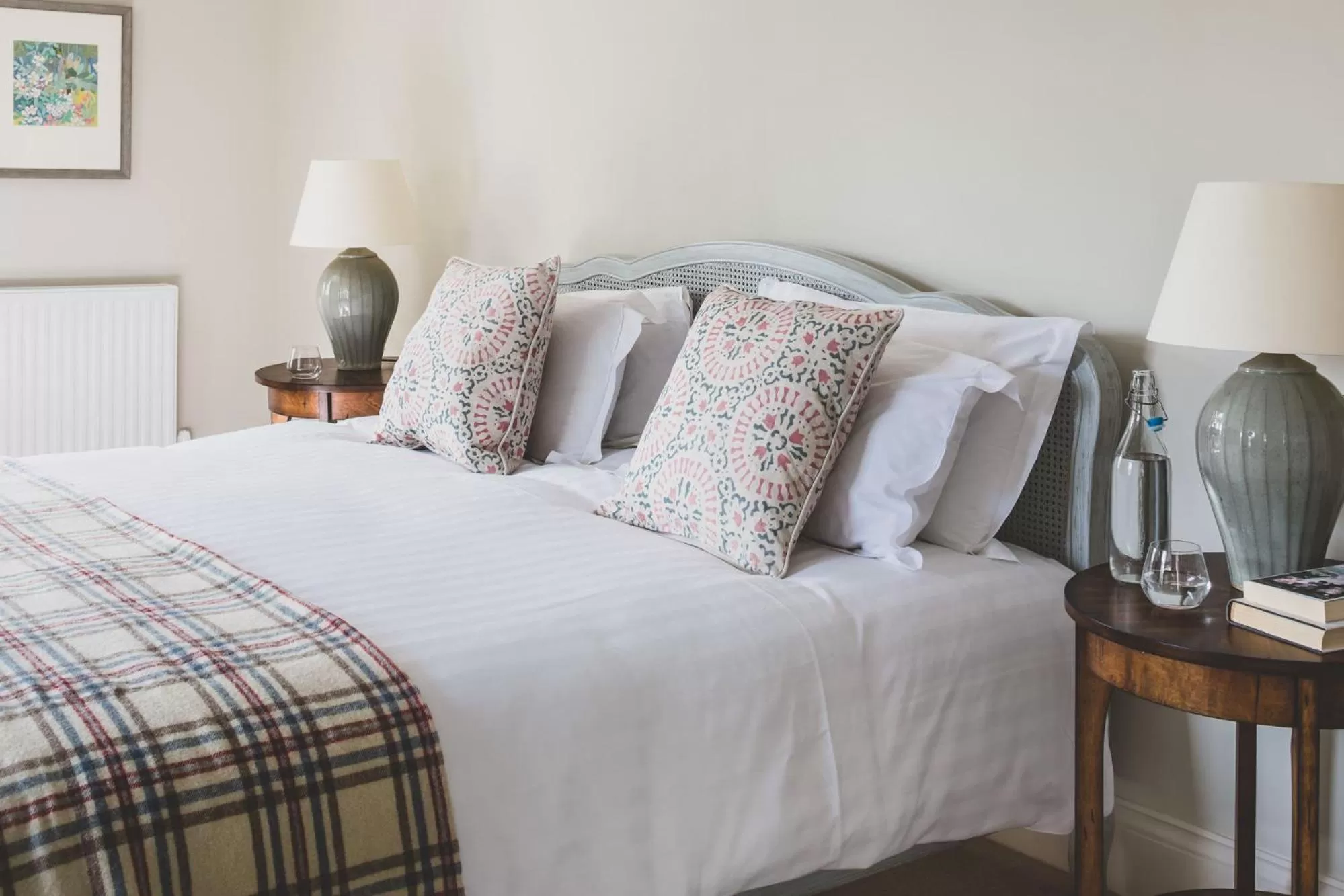 Bedroom, Bed in The Clive Arms