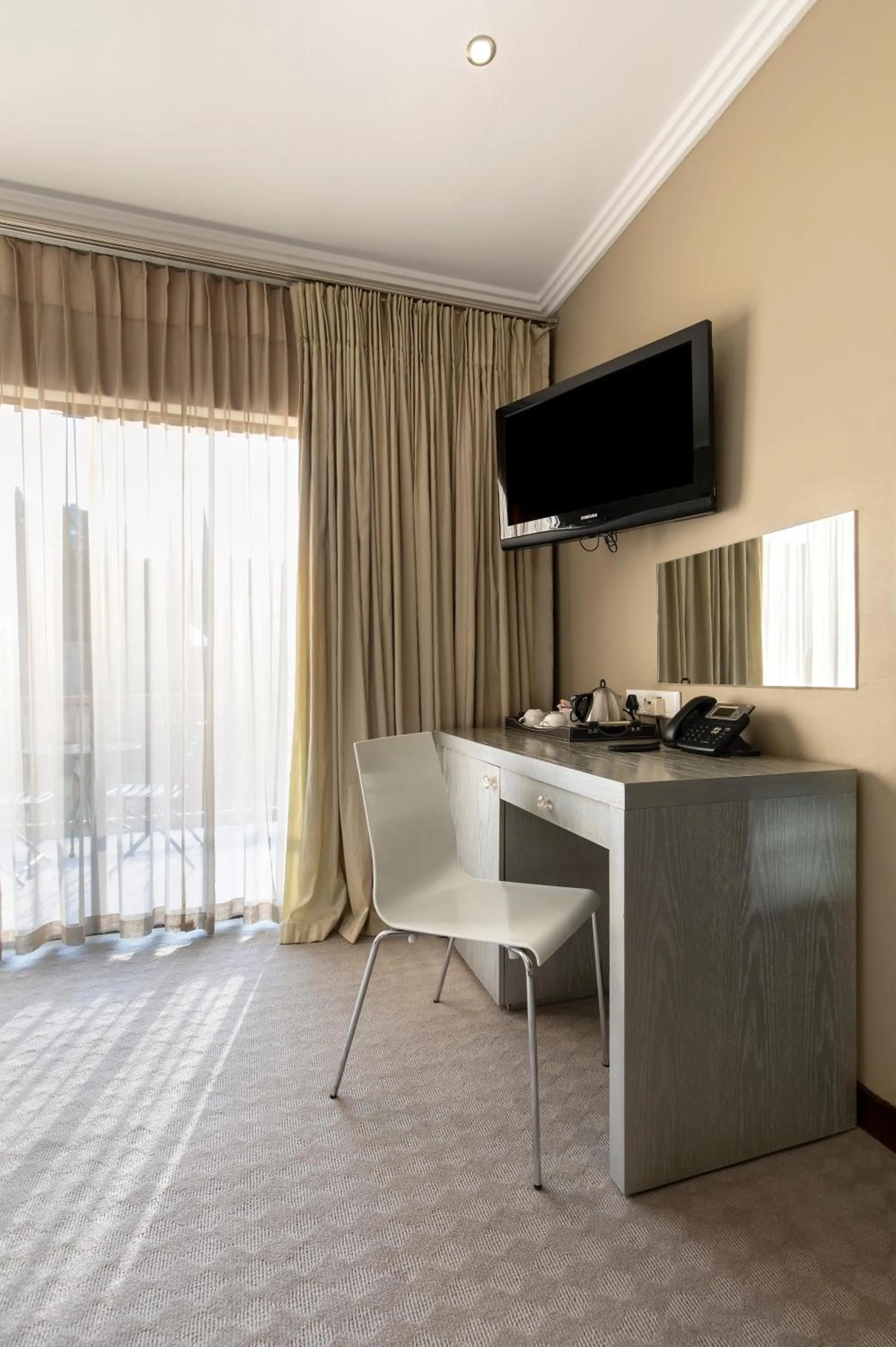 TV and multimedia in St Andrews Hotel and Spa