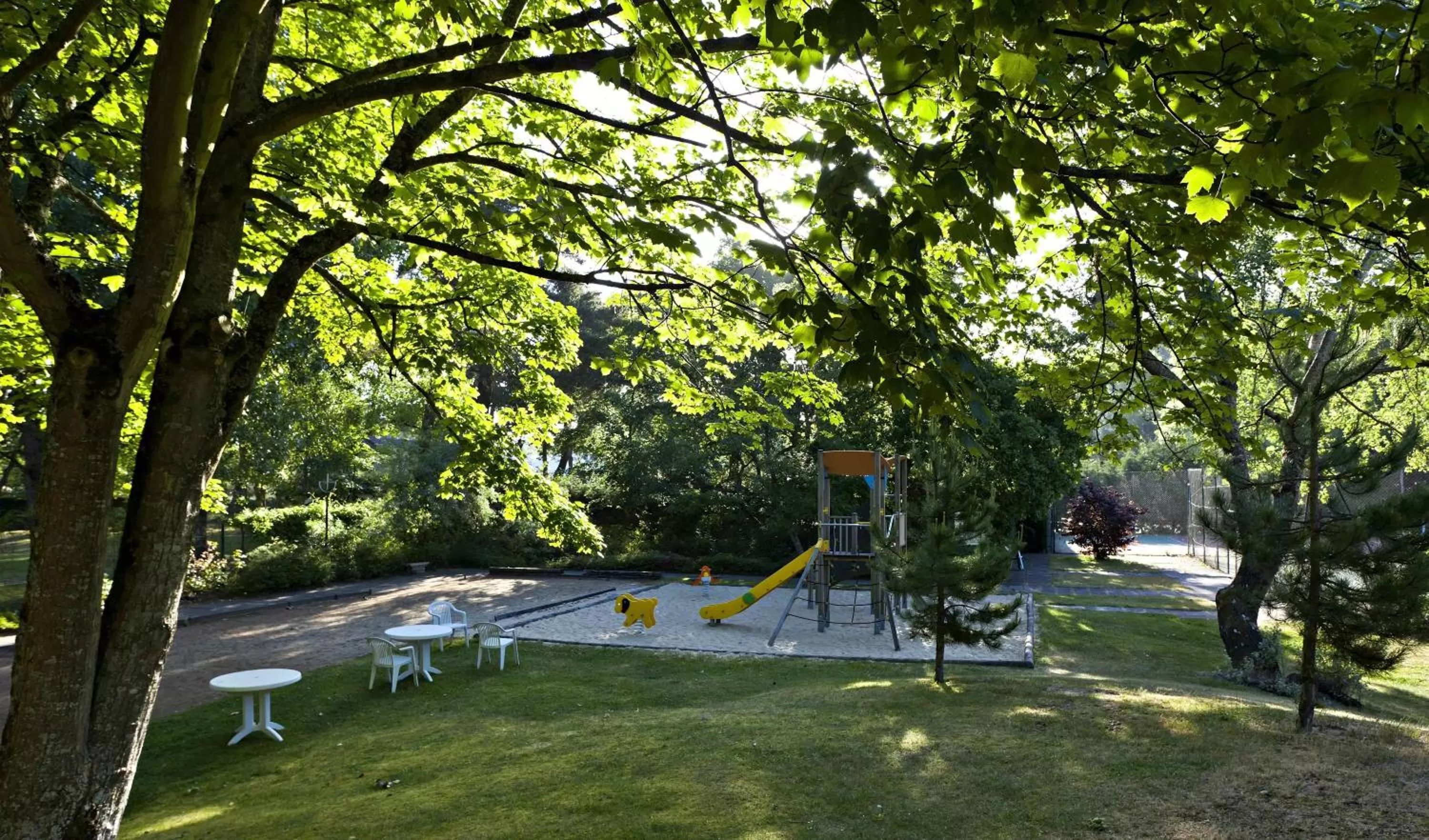 Children play ground in Hôtel du Parc