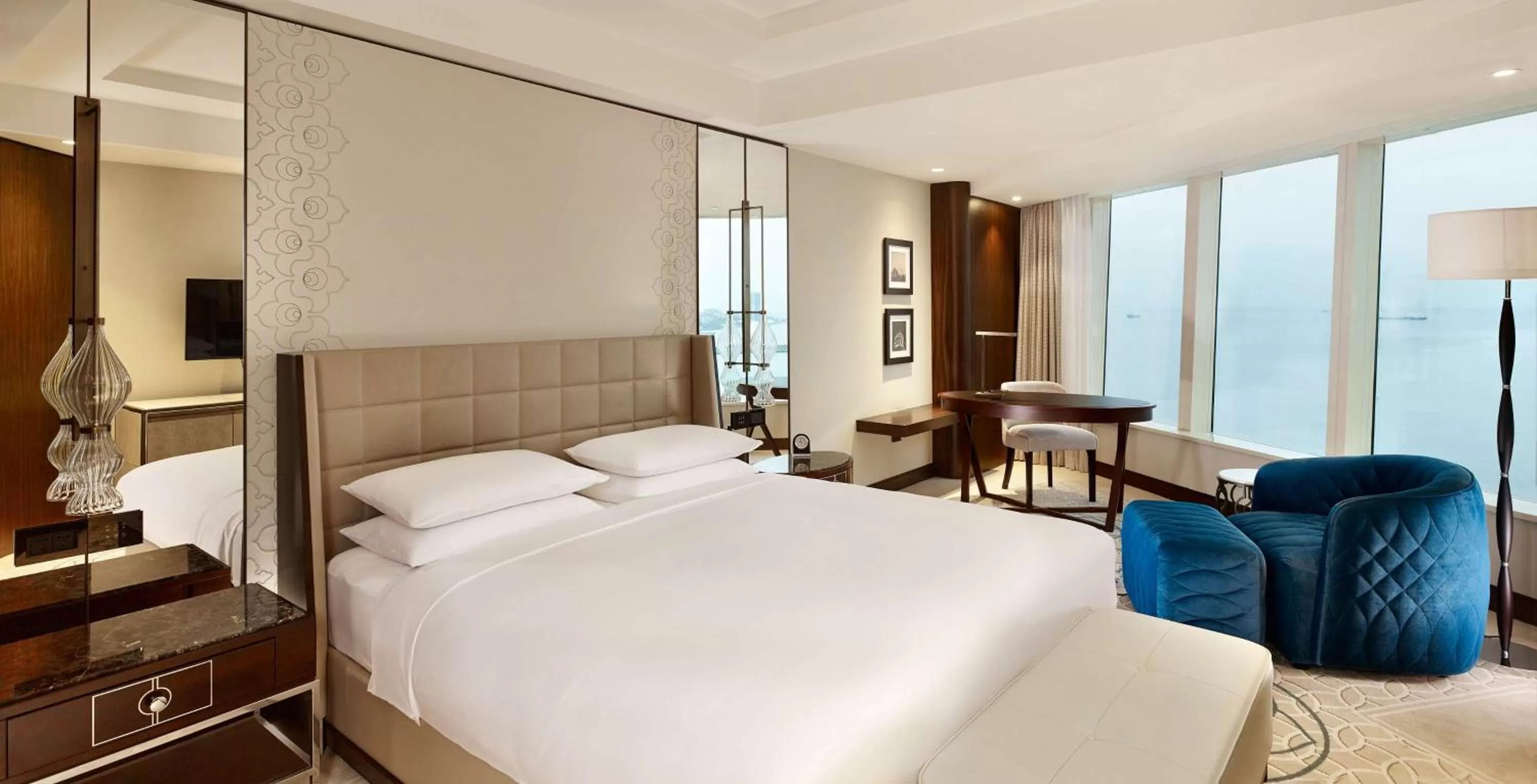 Photo of the whole room, Bed in Hyatt Regency Istanbul Atakoy