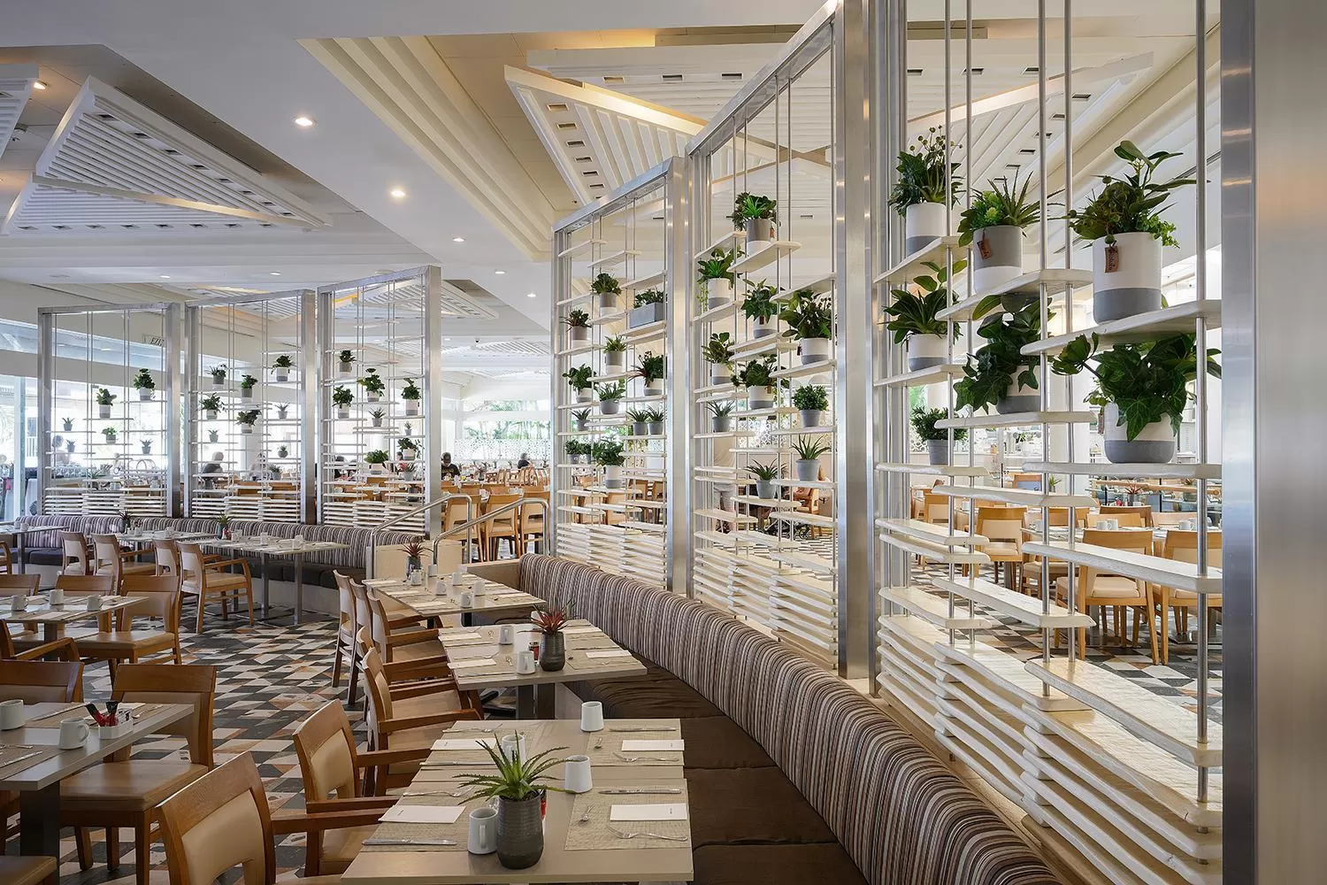 Restaurant/places to eat in Yam Suf by Isrotel Collection