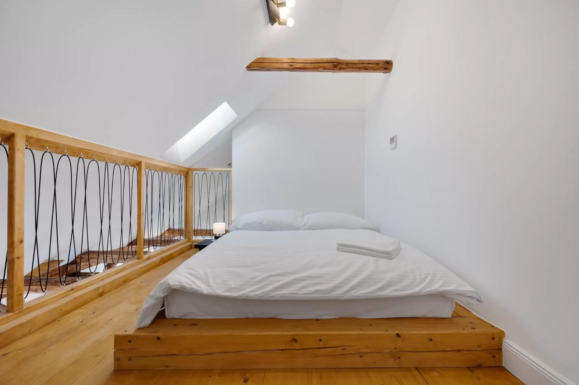 Bed in Palace Apartments