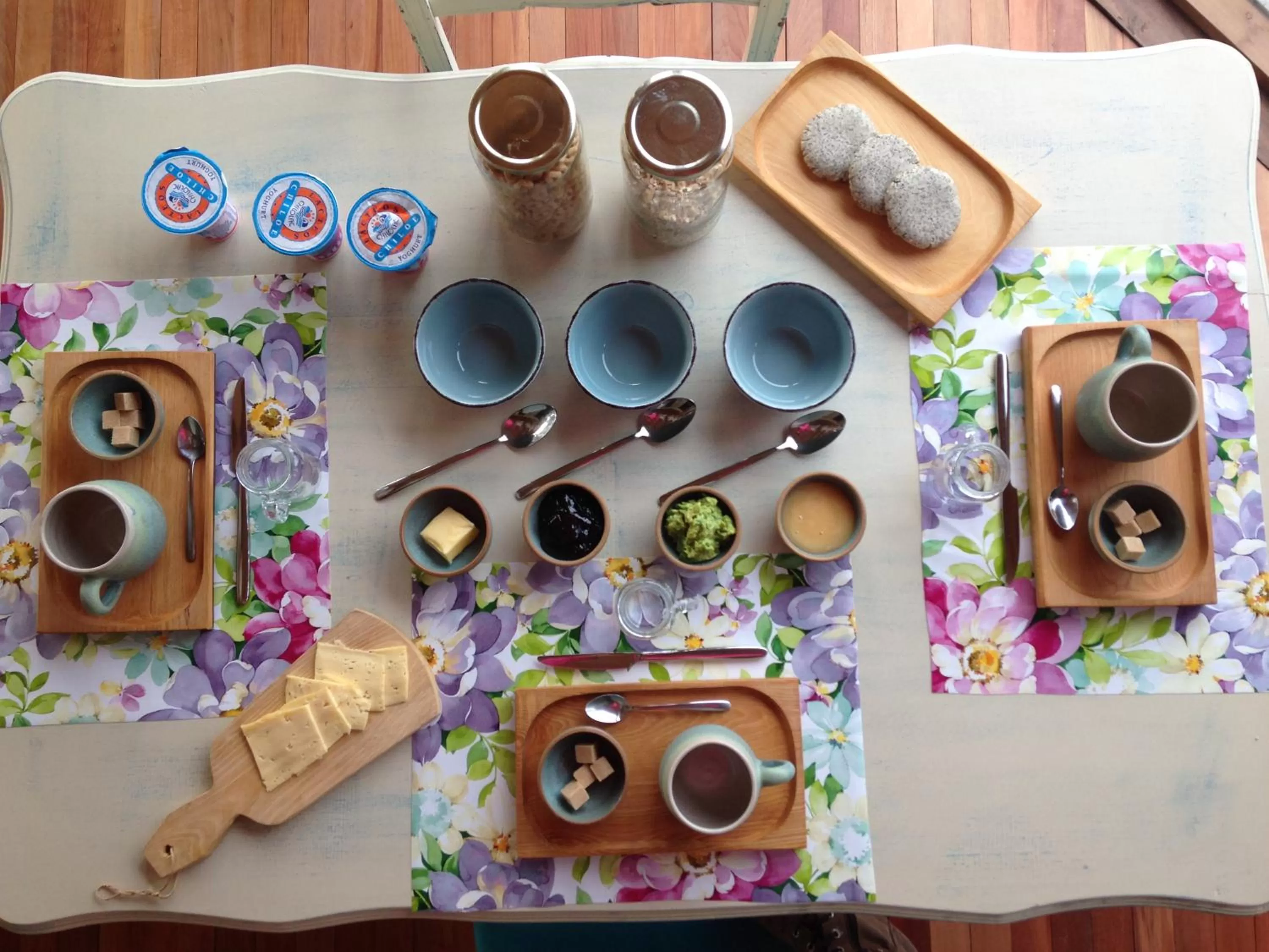 Continental breakfast in Sizigia