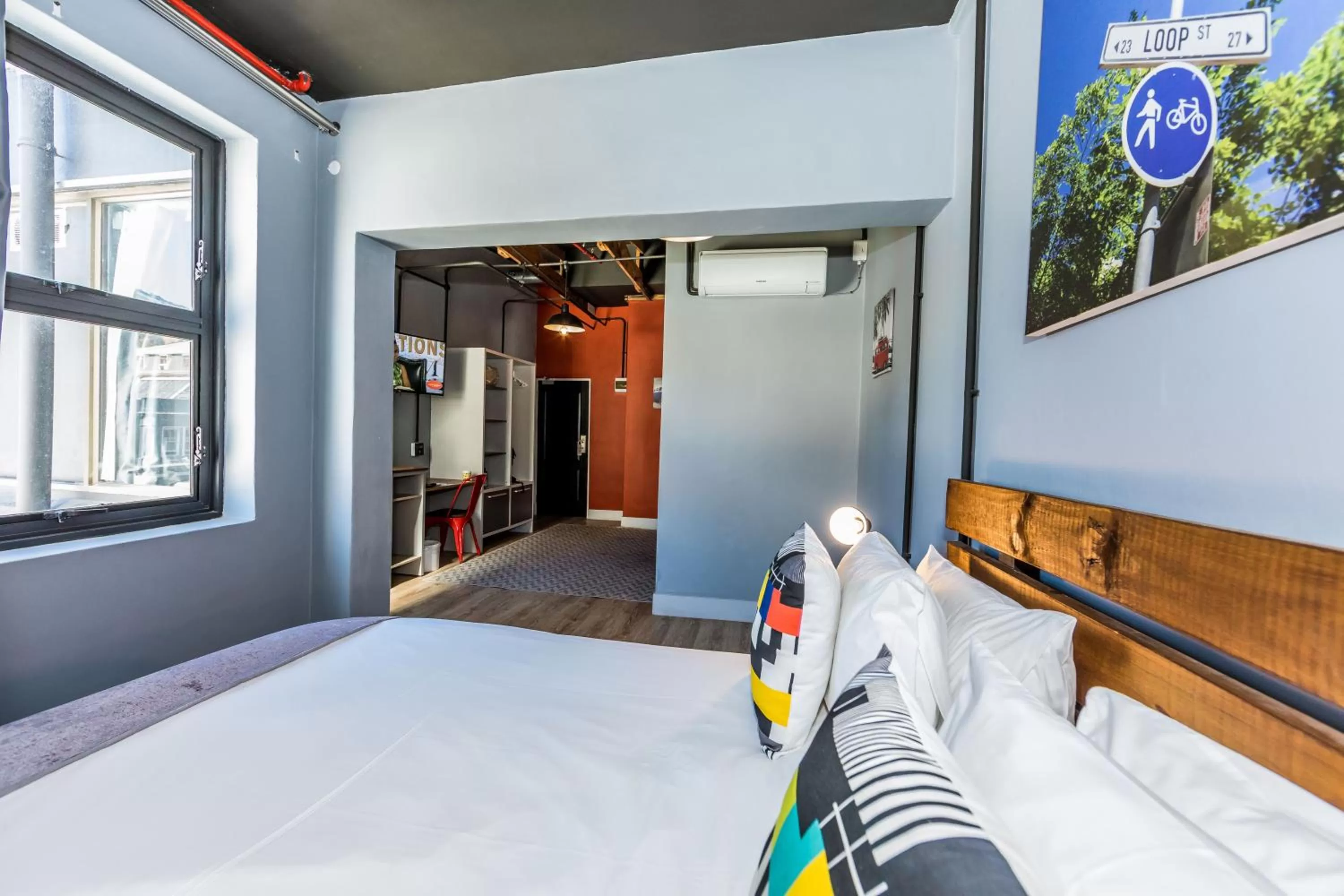 Bed in InnsCape on Castle Hotel