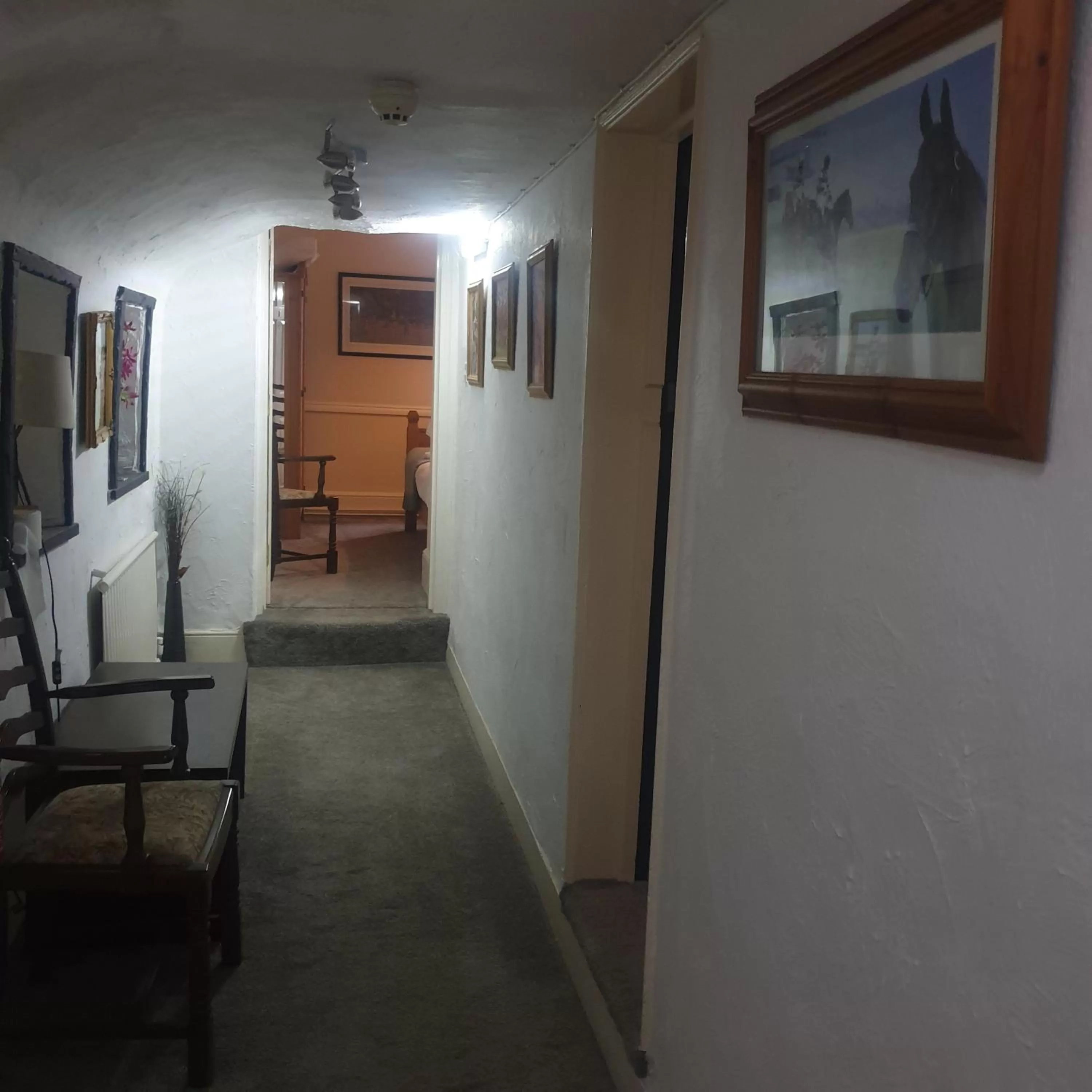 Facade/entrance in THE WHEATSHEAF INN