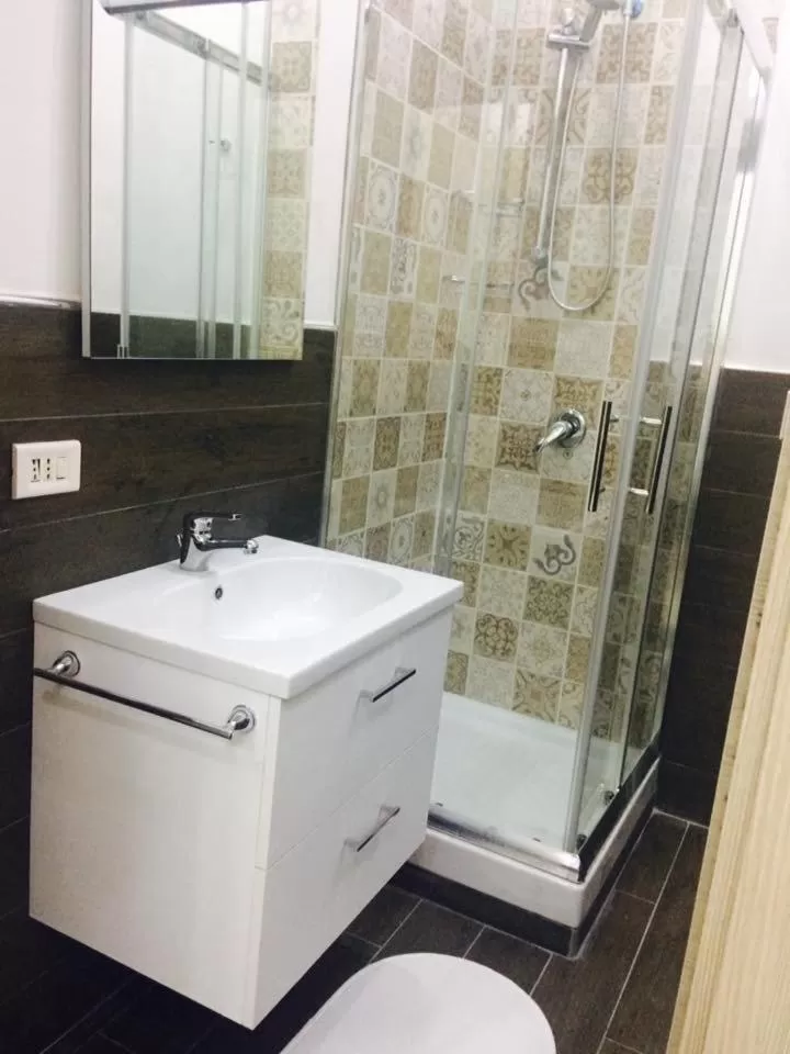 Bathroom in Decumani Prestige