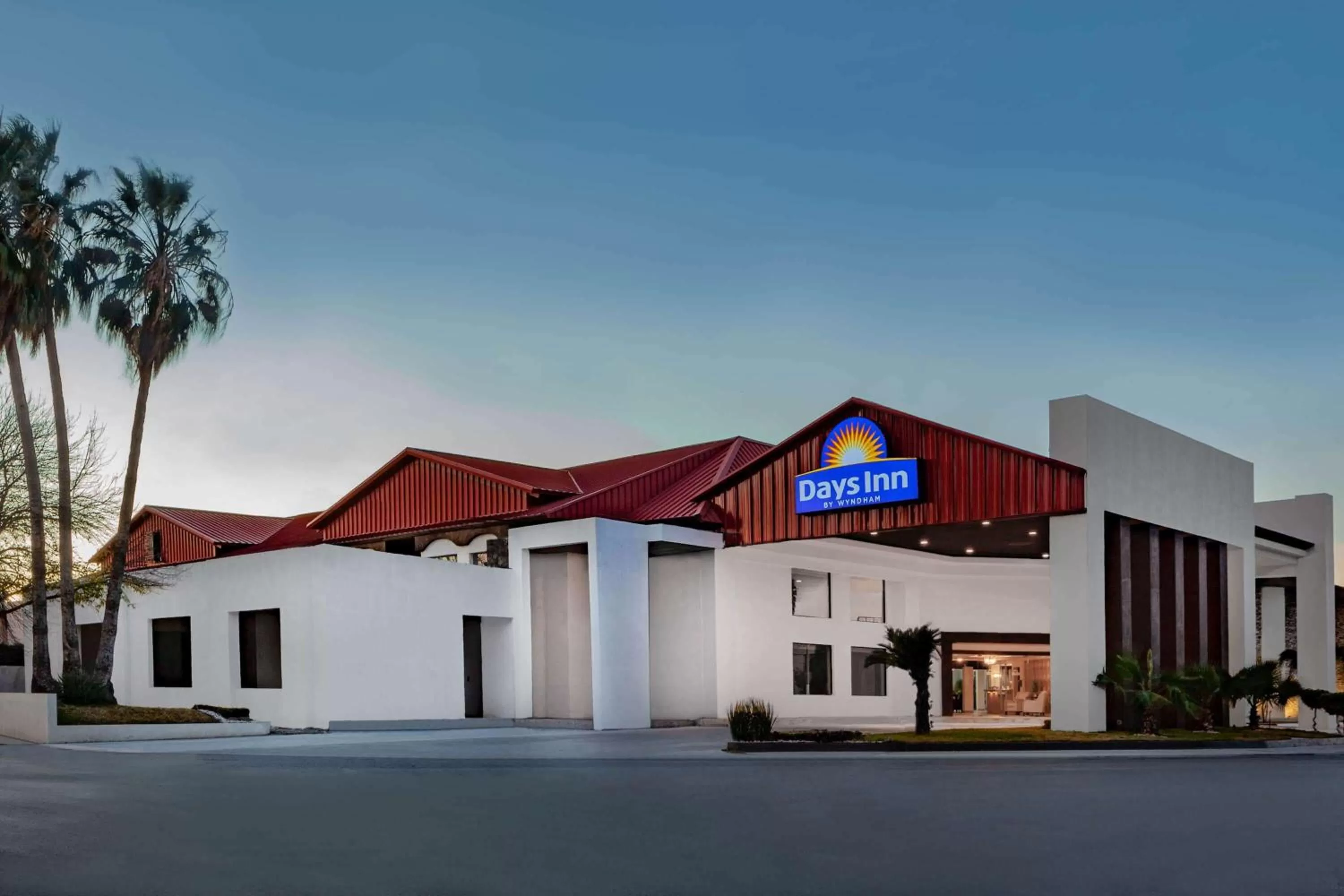 Property building in Days Inn by Wyndham Piedras Negras