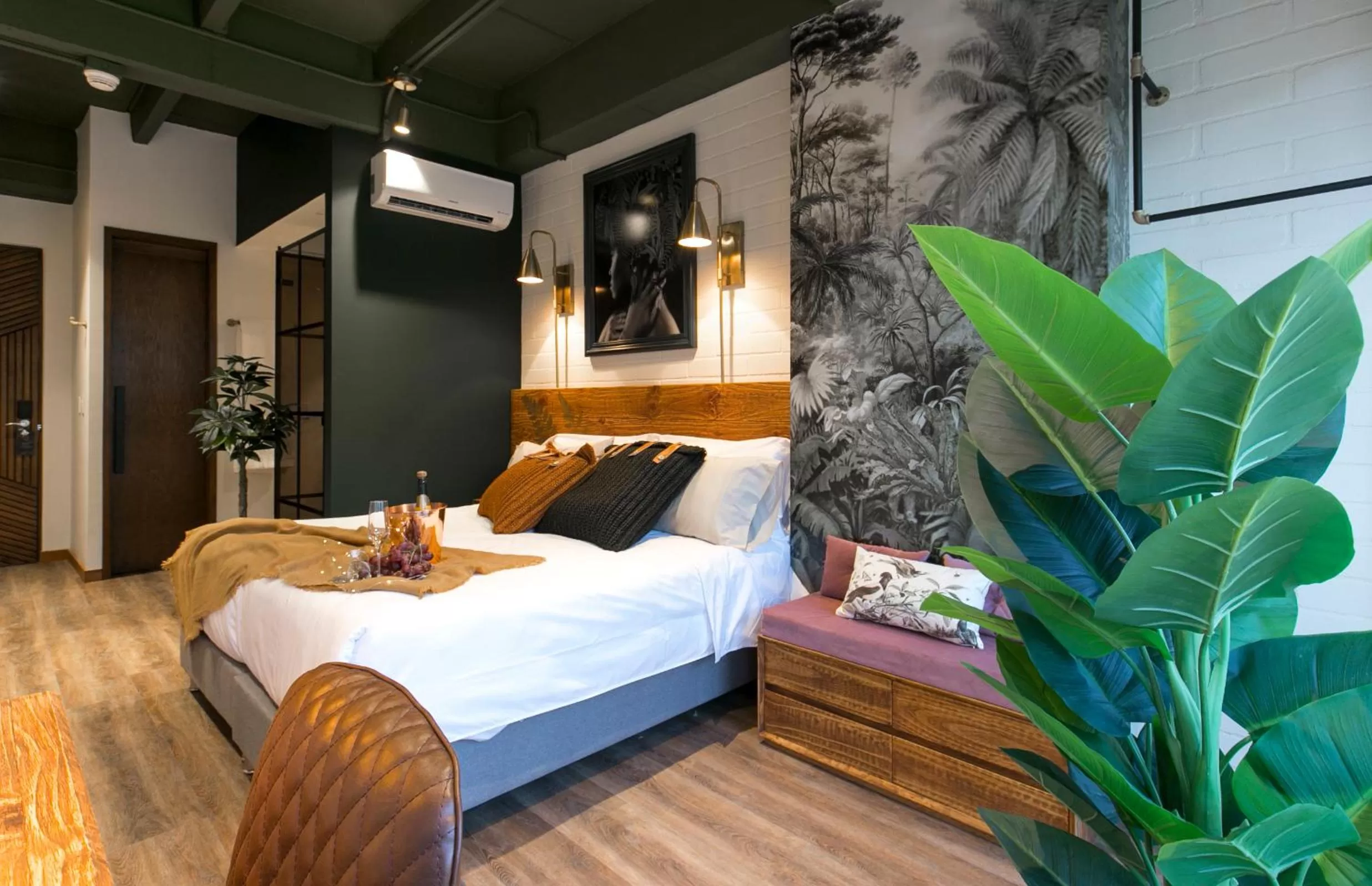 Photo of the whole room, Bed in Celestino Boutique Hotel & Spa