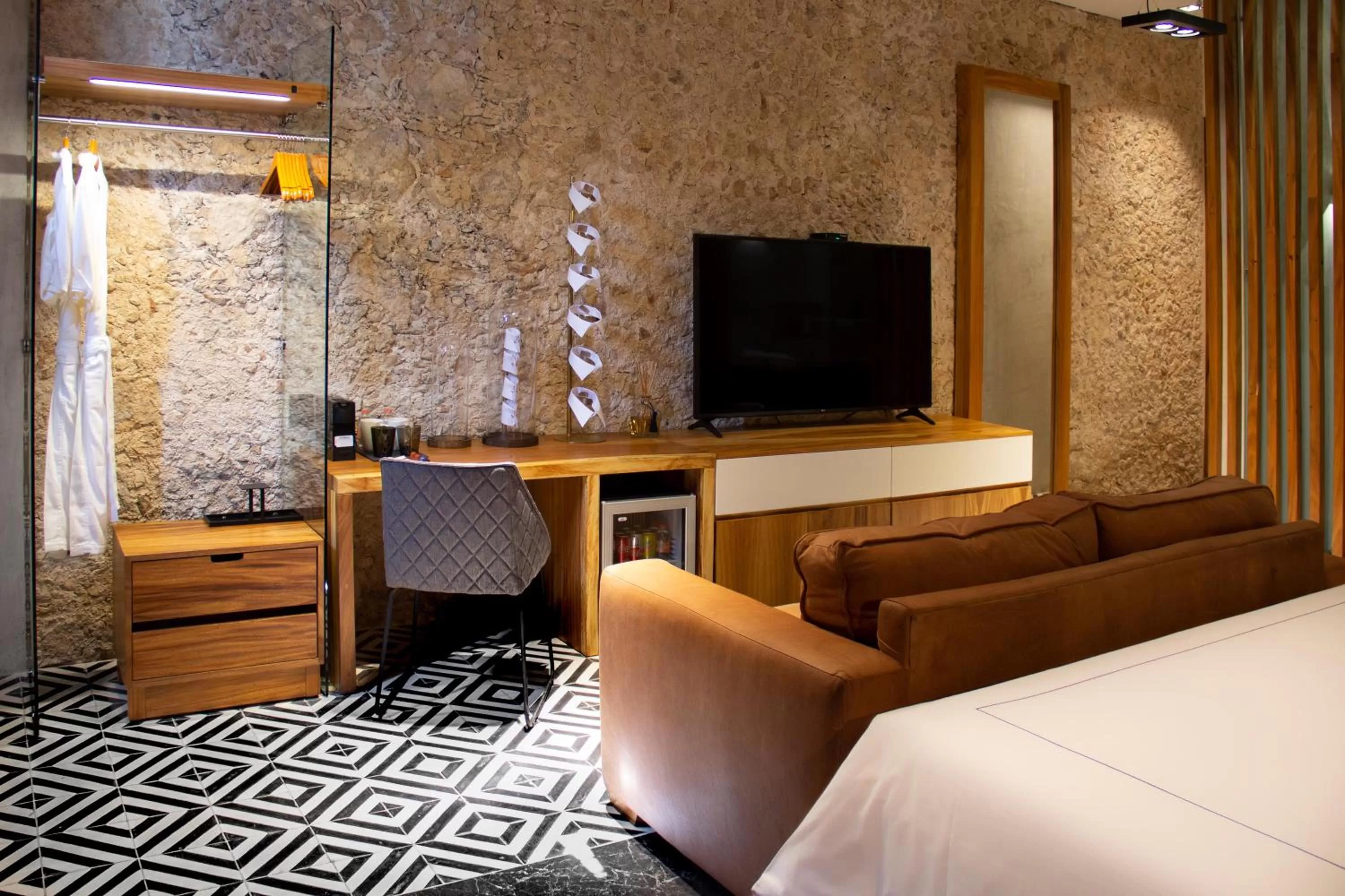 TV and multimedia, Bed in Diez Diez Collection